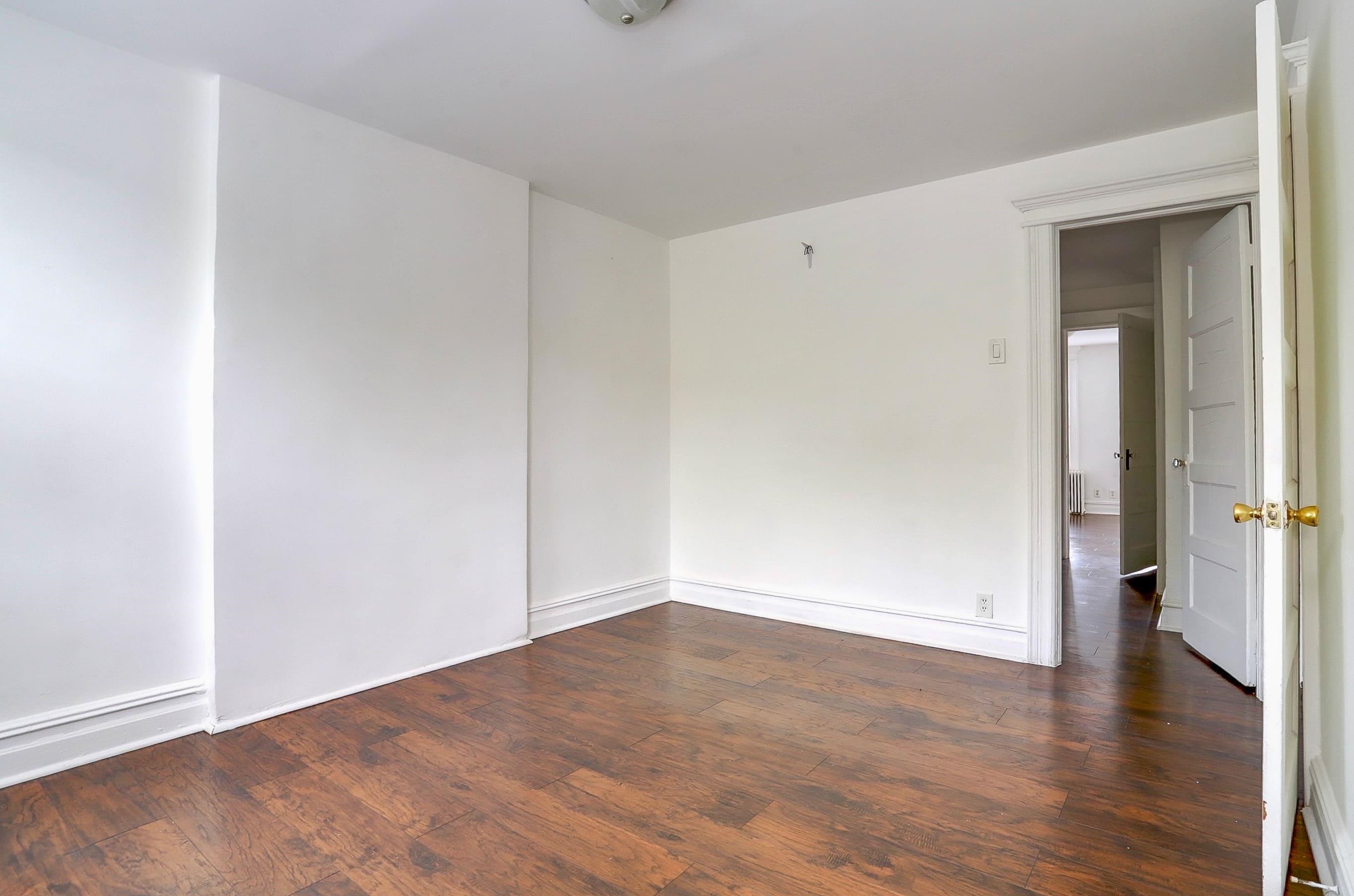 117 57TH ST Unit: 2