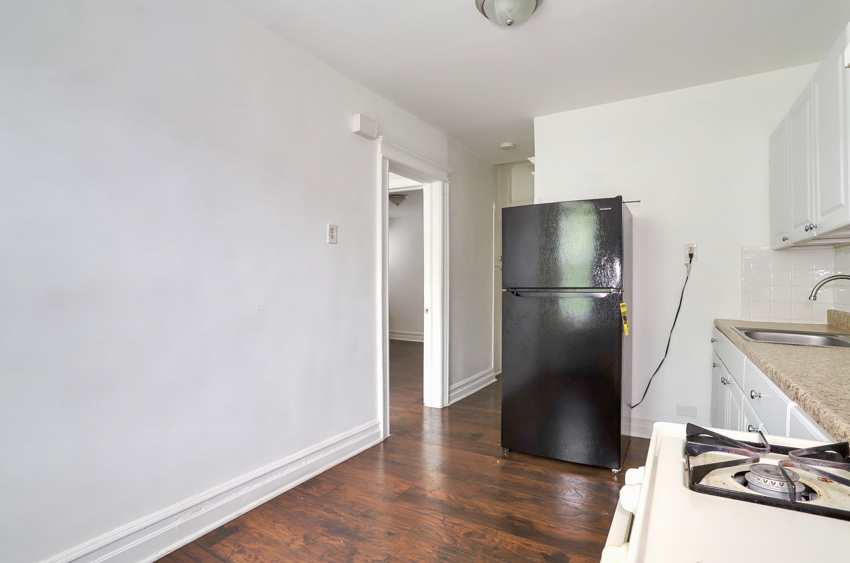 117 57TH ST Unit: 2