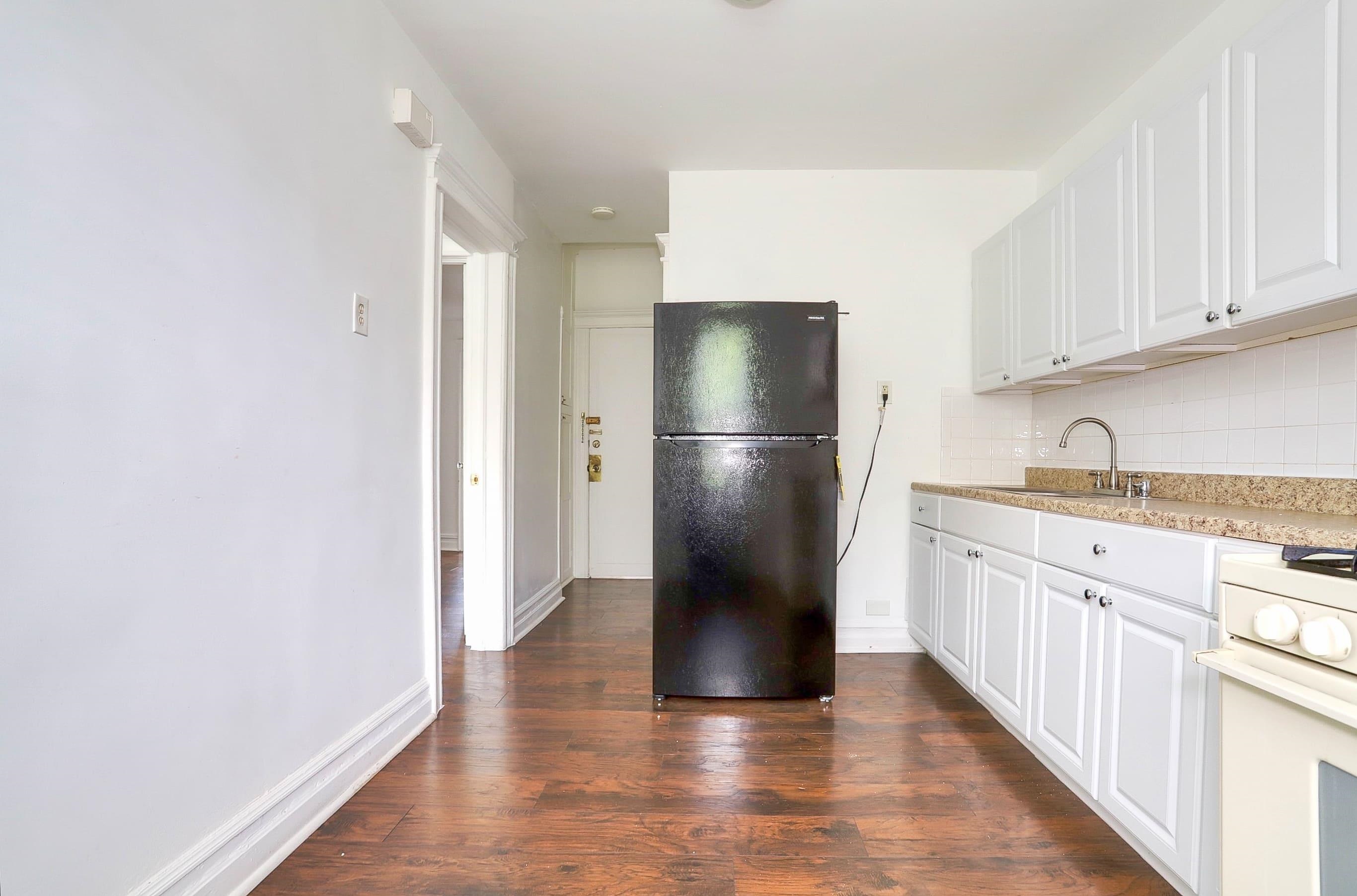 117 57TH ST Unit: 2