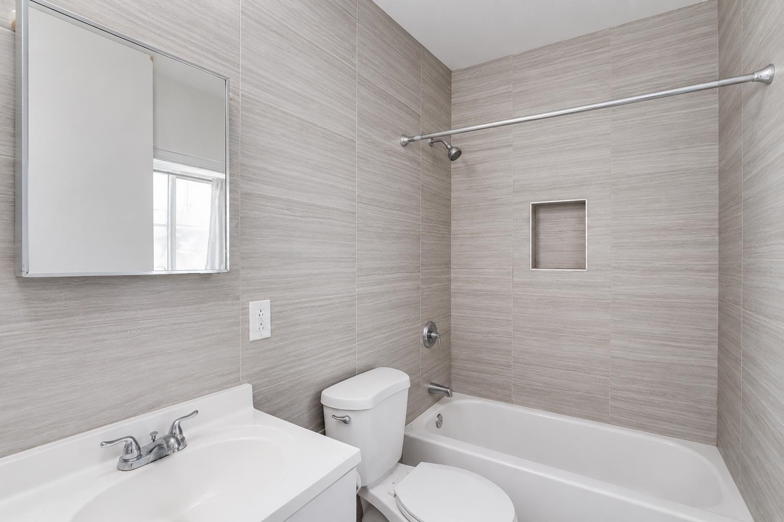 195 WEBSTER AVE Unit: 3