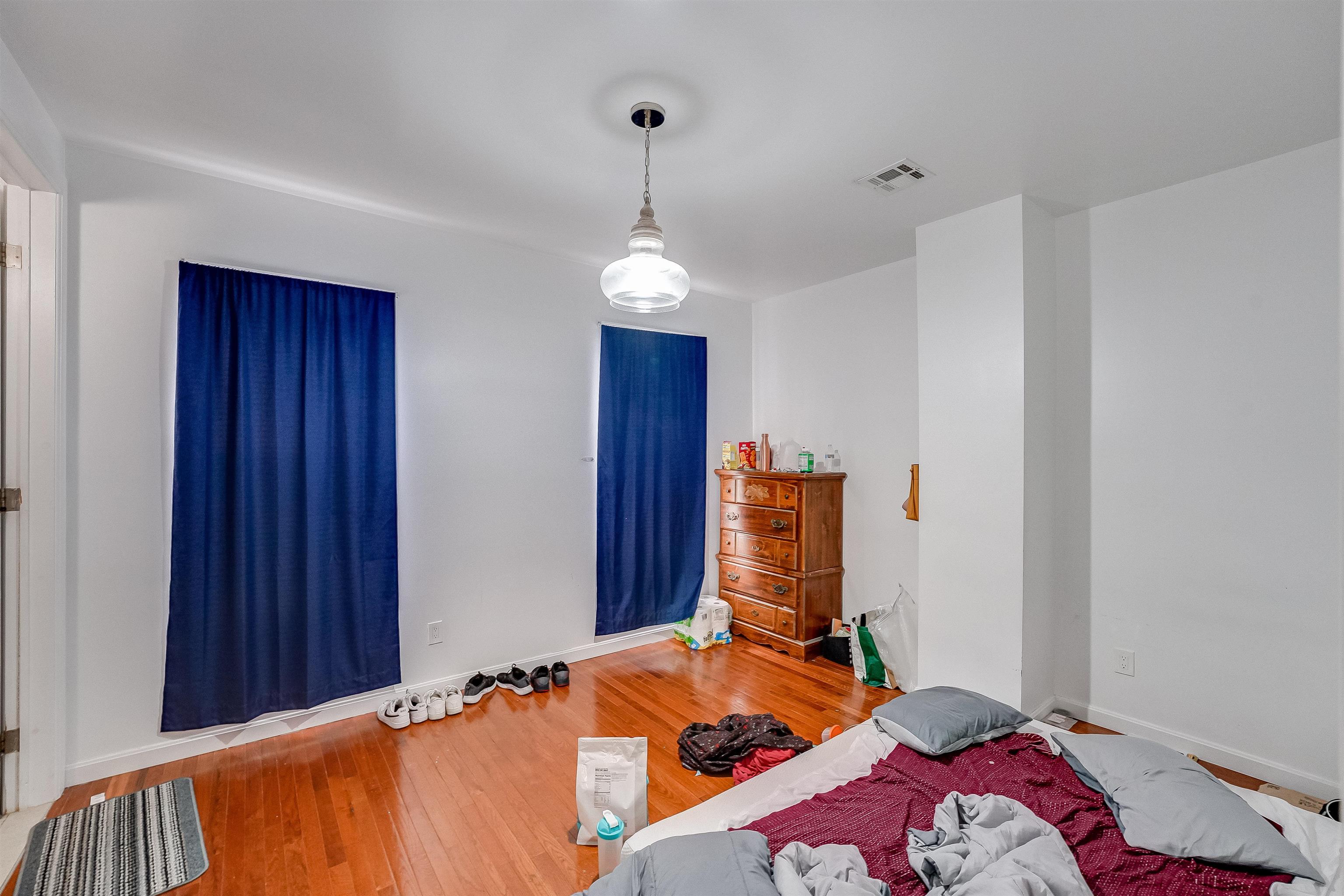 195 WEBSTER AVE Unit: 3