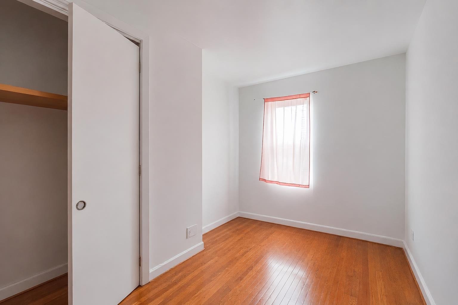 195 WEBSTER AVE Unit: 3