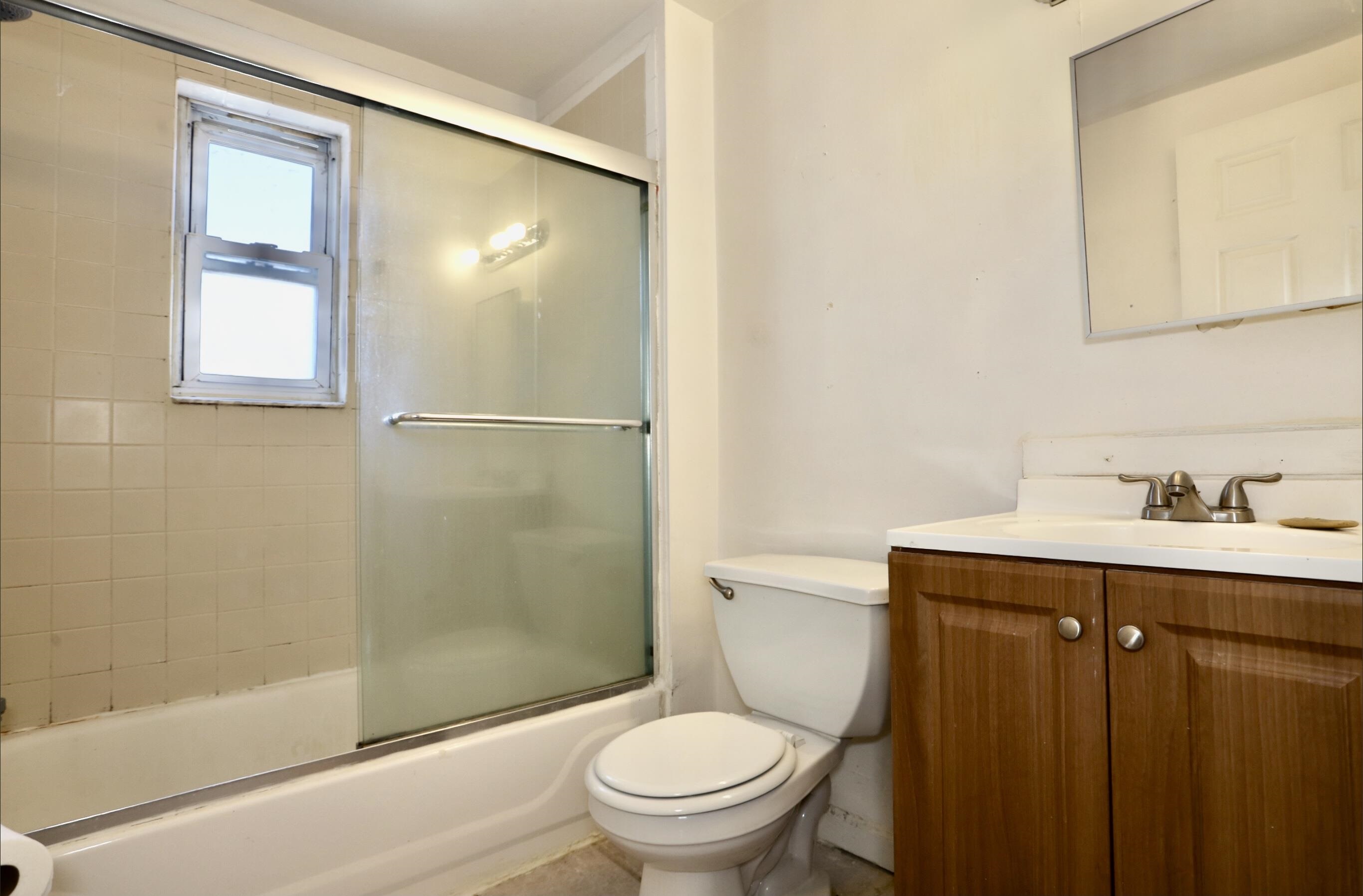 206 4TH ST Unit: 3R