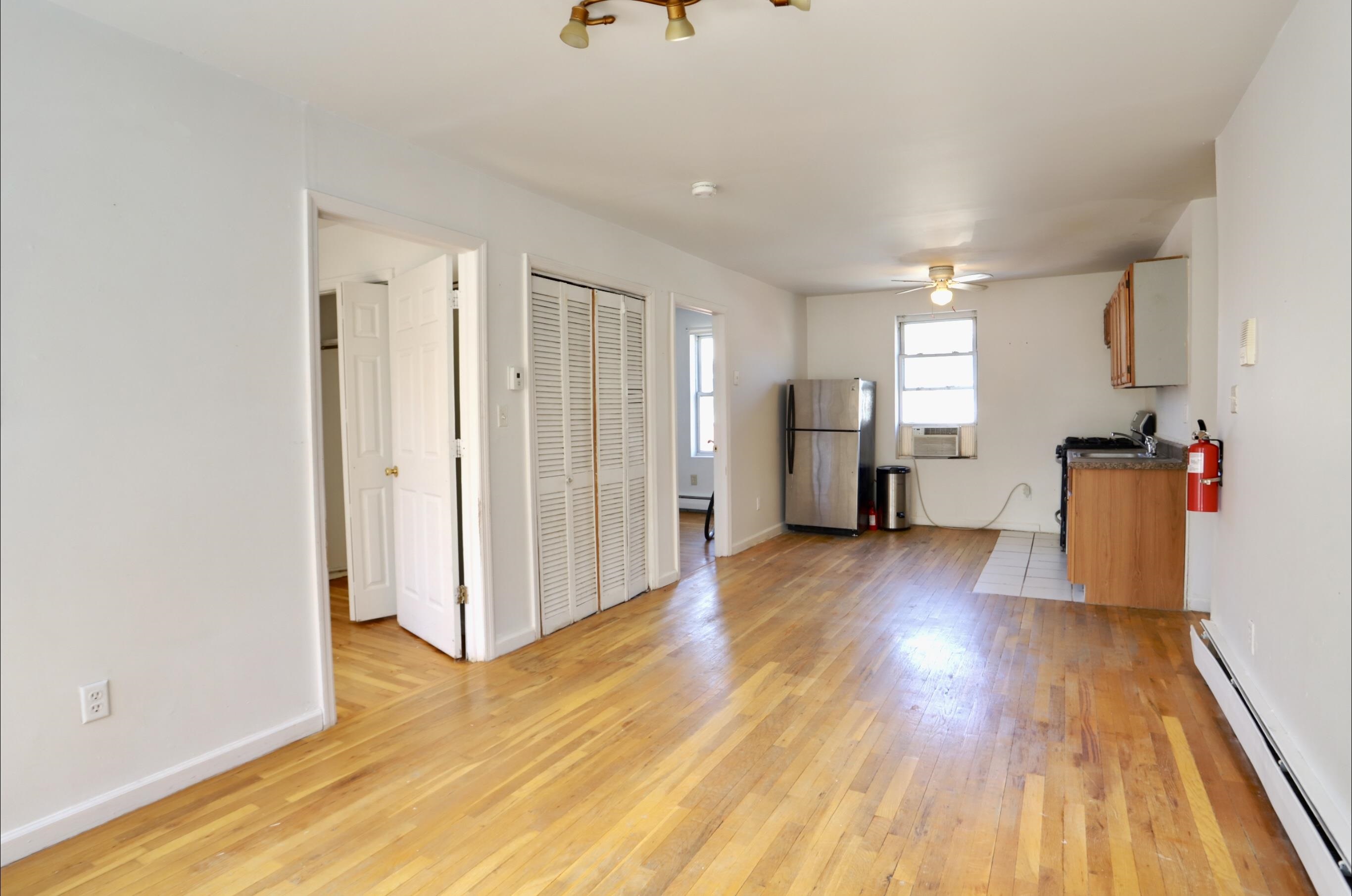 206 4TH ST Unit: 3R
