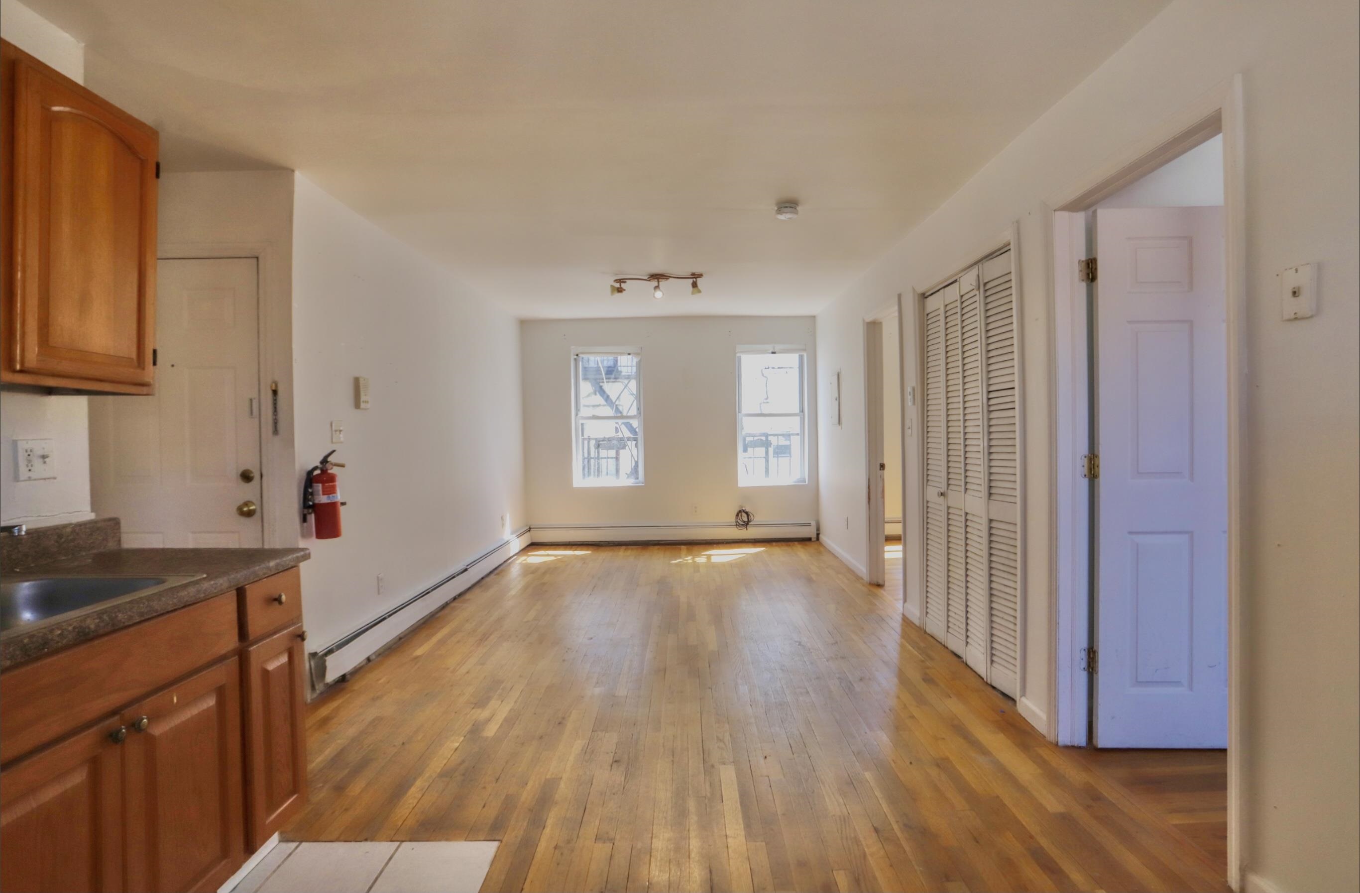 206 4TH ST Unit: 3R
