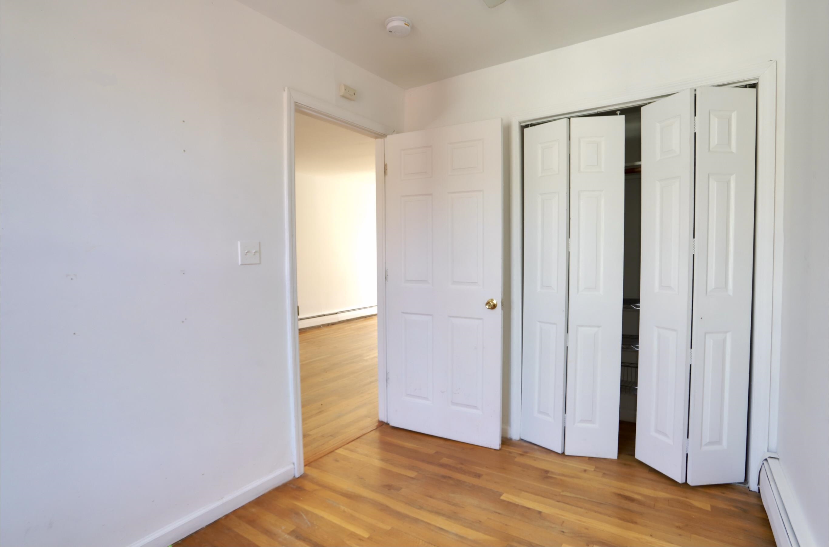 206 4TH ST Unit: 3R