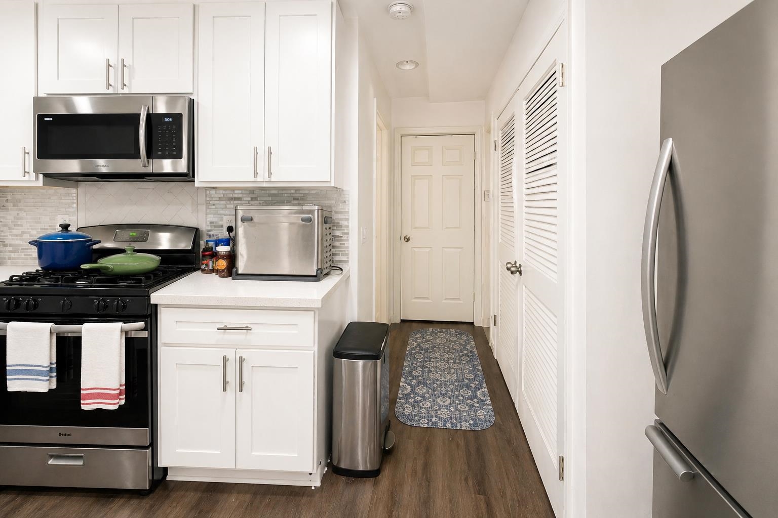 370 5TH ST Unit: 1