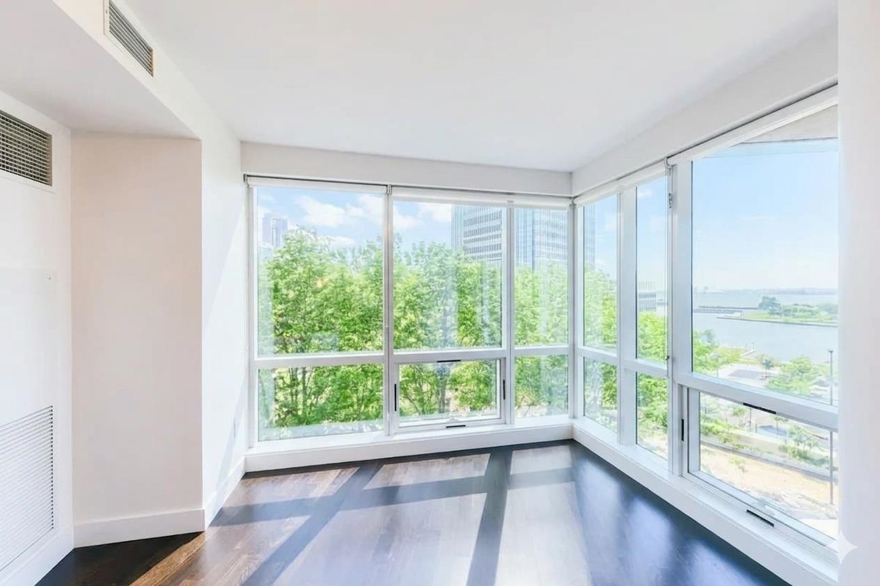 77 HUDSON ST Unit: 1209