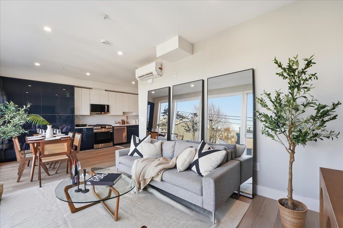 134 NEW YORK AVE Unit: 4