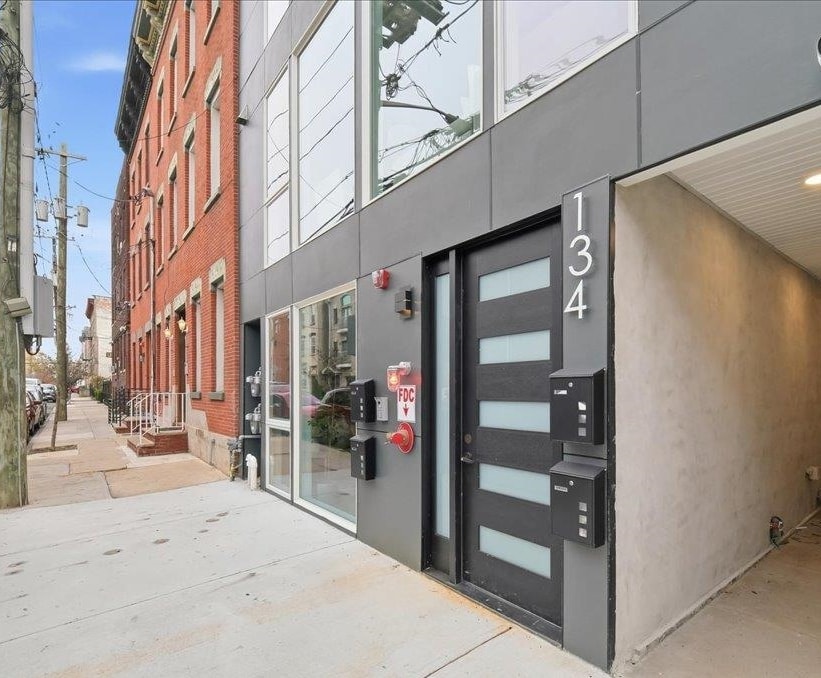 134 NEW YORK AVE Unit: 4