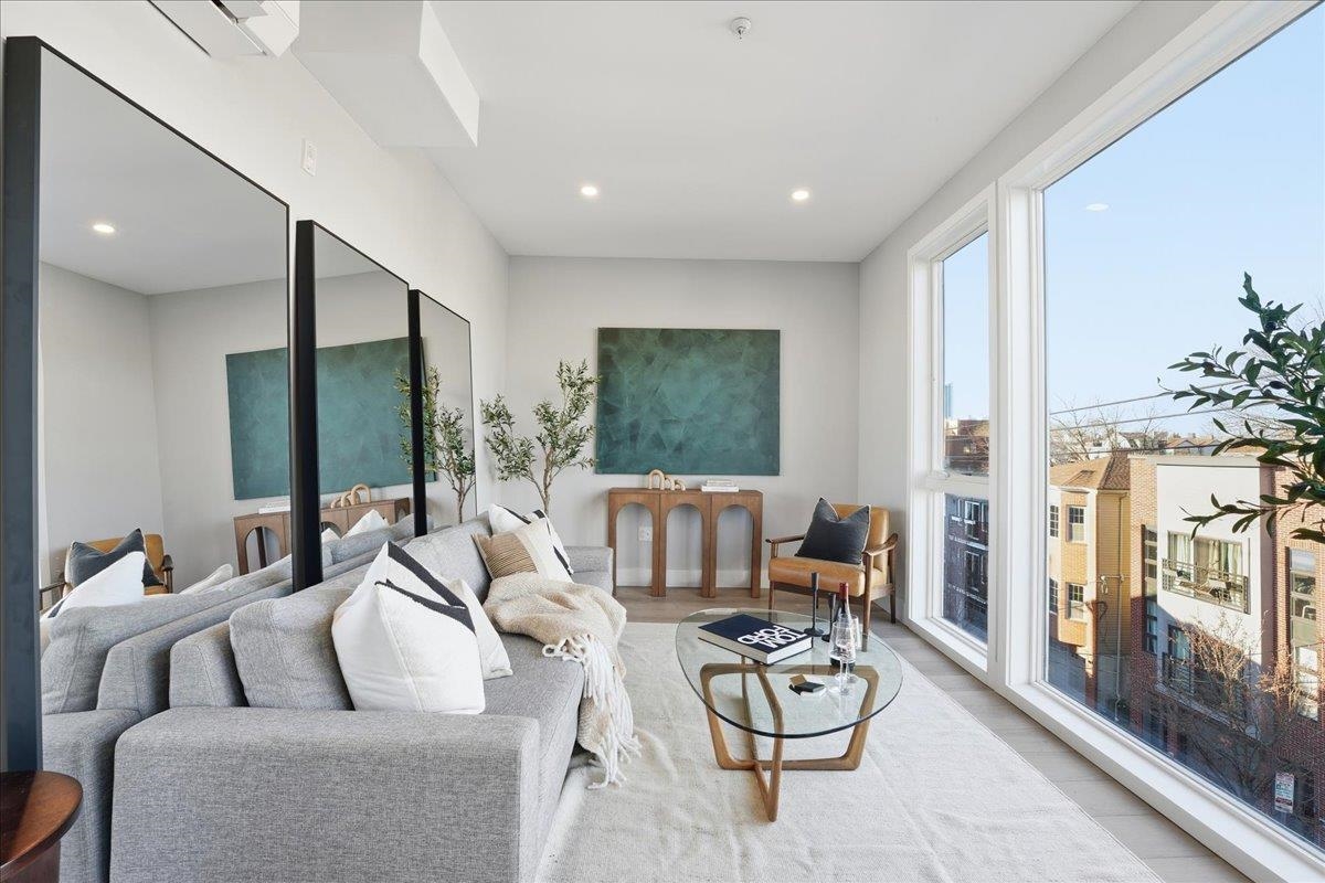 134 NEW YORK AVE Unit: 3