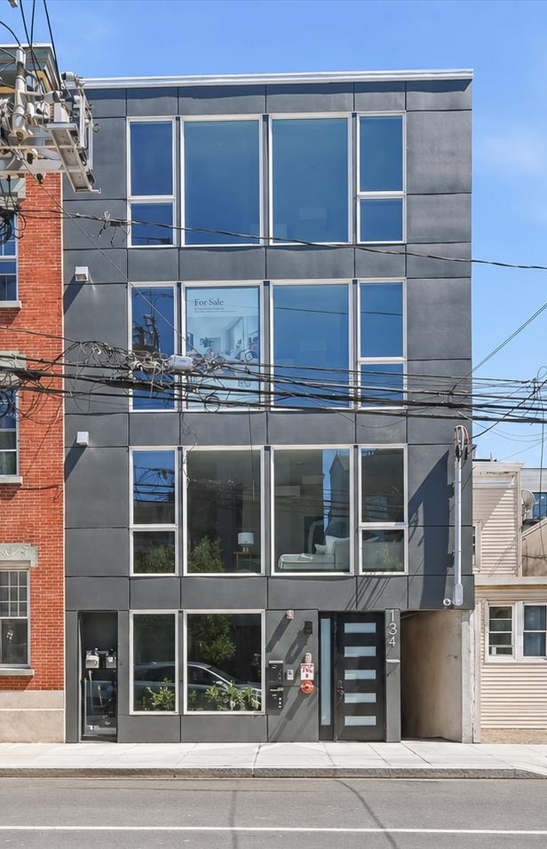 134 NEW YORK AVE Unit: 1