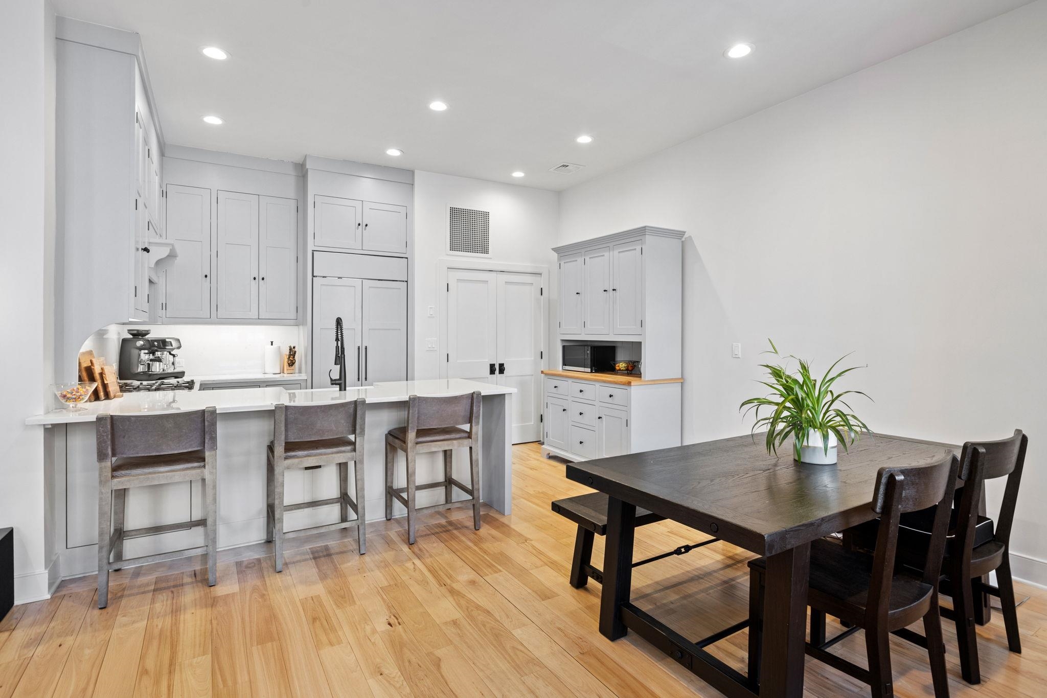 222 CLINTON ST Unit: 19