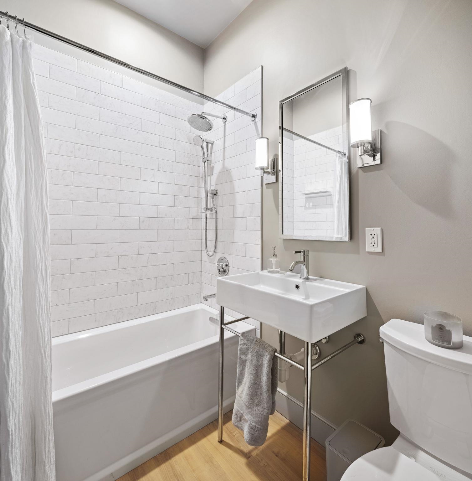 222 CLINTON ST Unit: 19