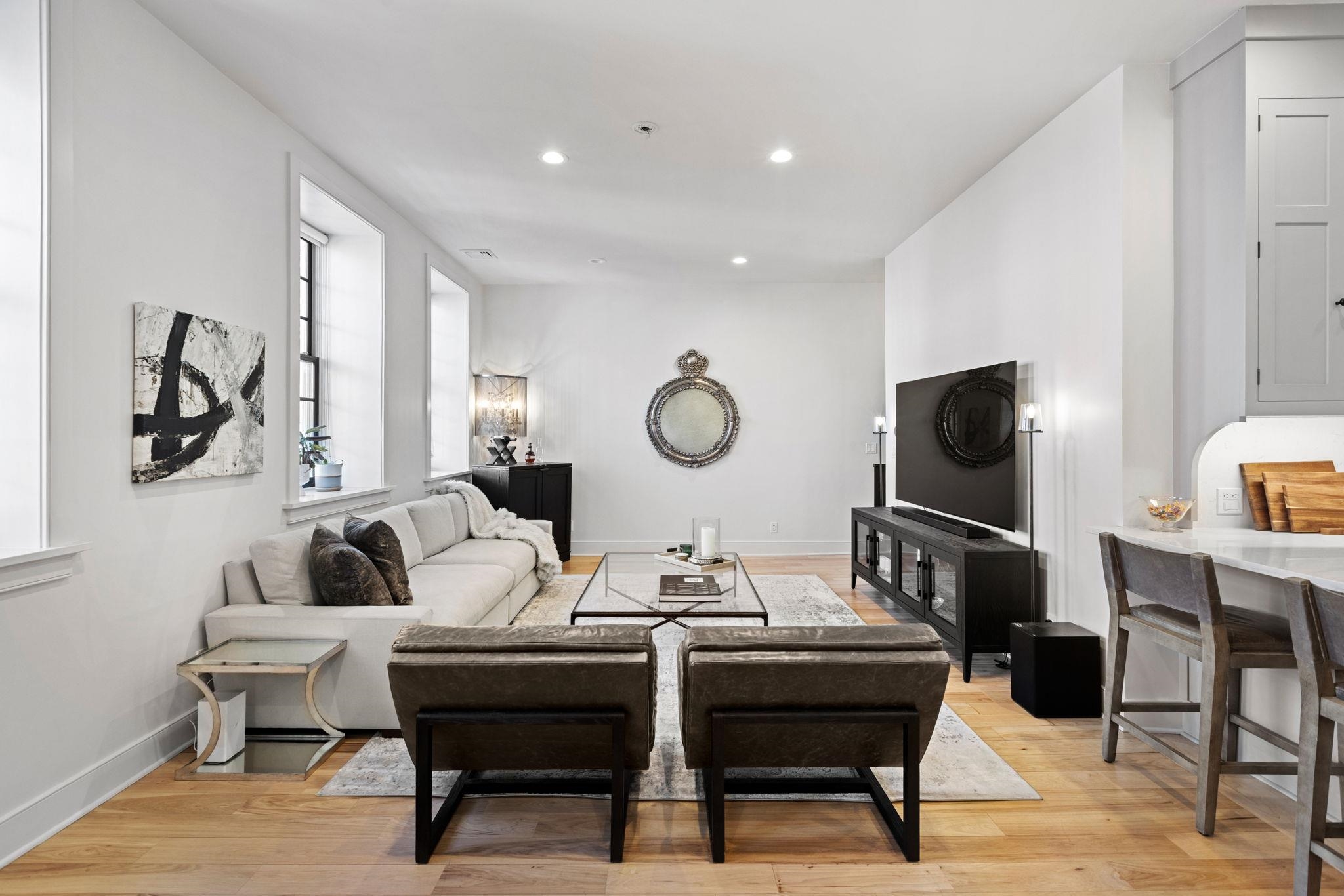 222 CLINTON ST Unit: 19