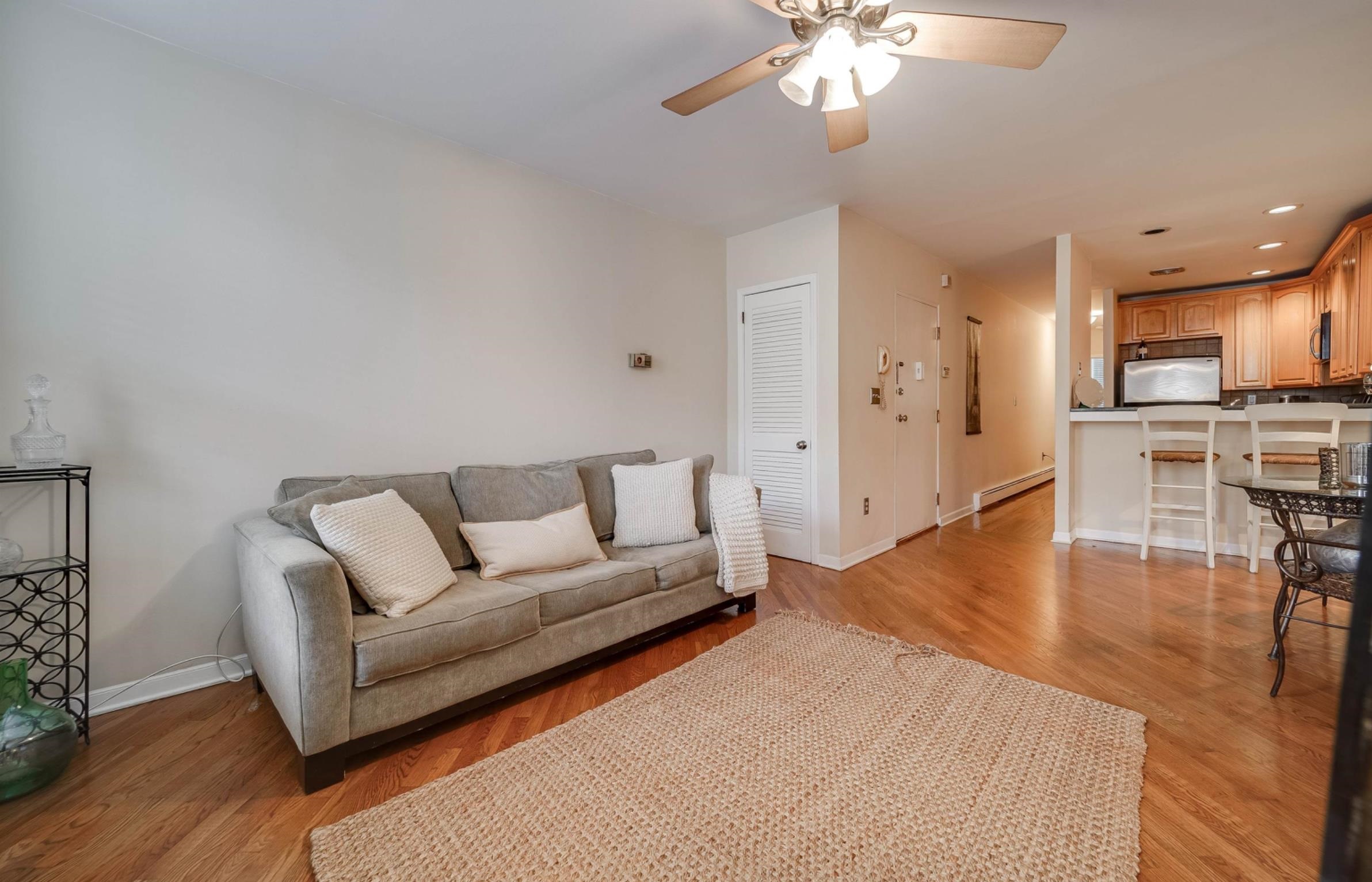1204 WASHINGTON ST Unit: 3N
