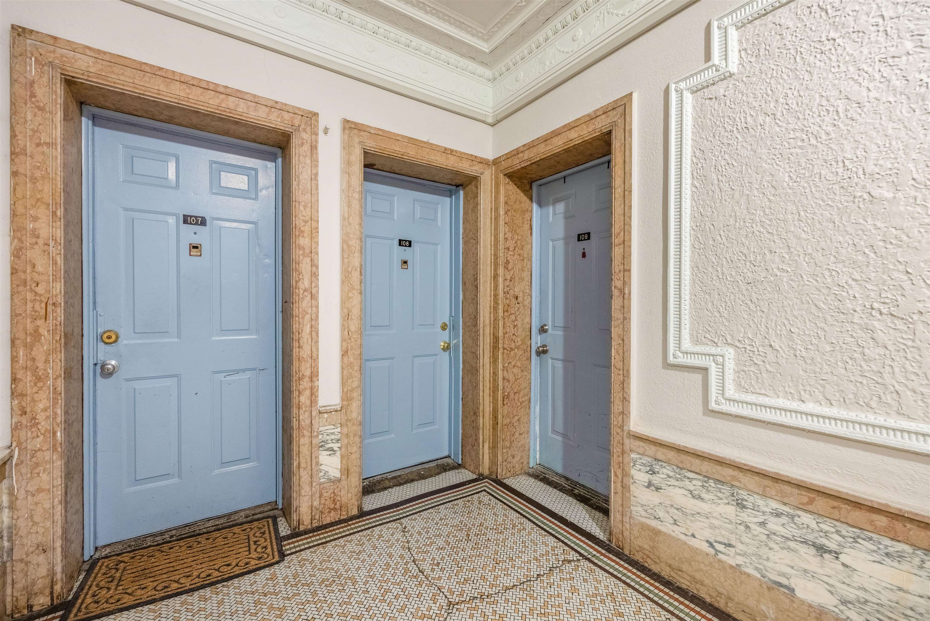 429 FAIRMOUNT AVE Unit: 108