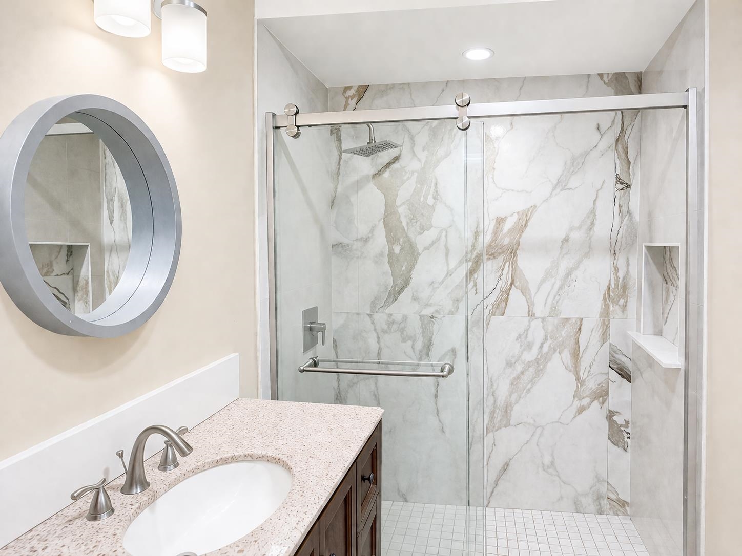 212 45TH ST Unit: 2