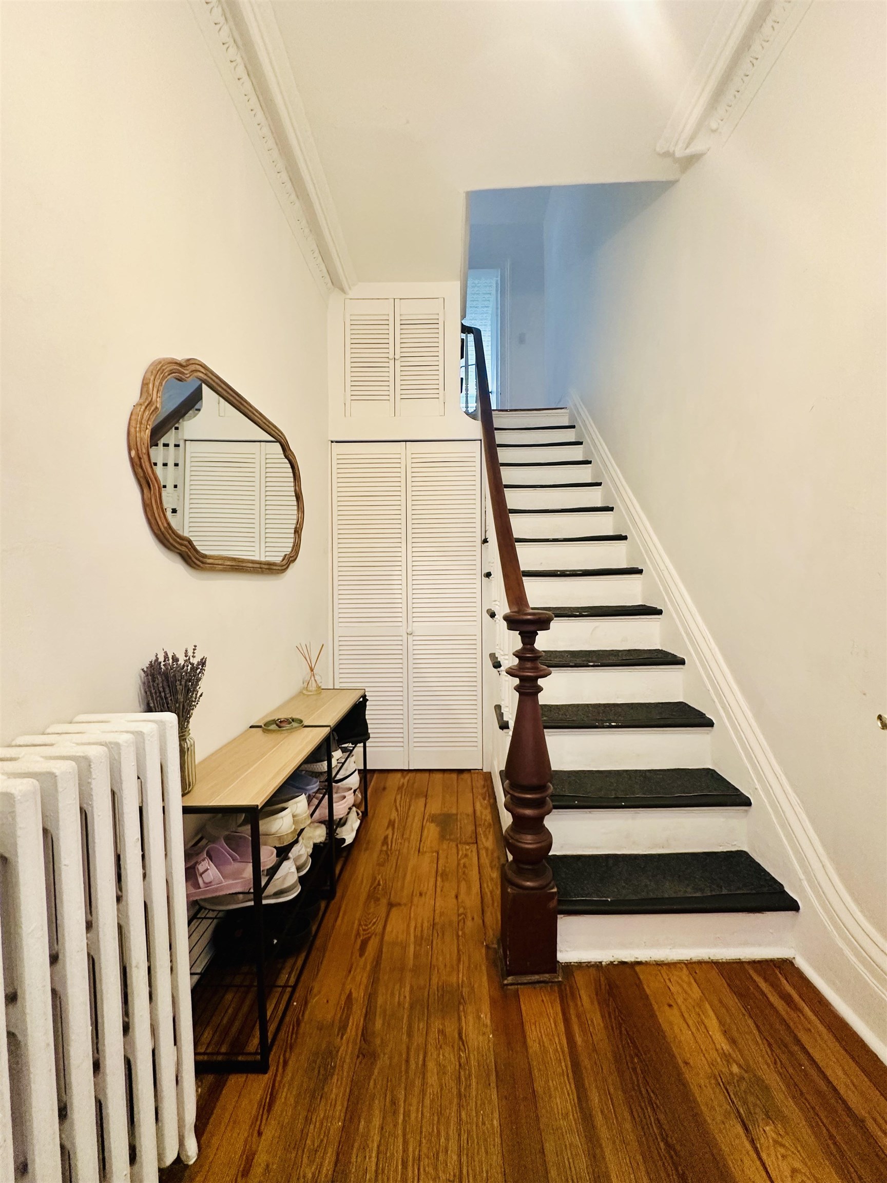 235 MONTGOMERY ST Unit: 2