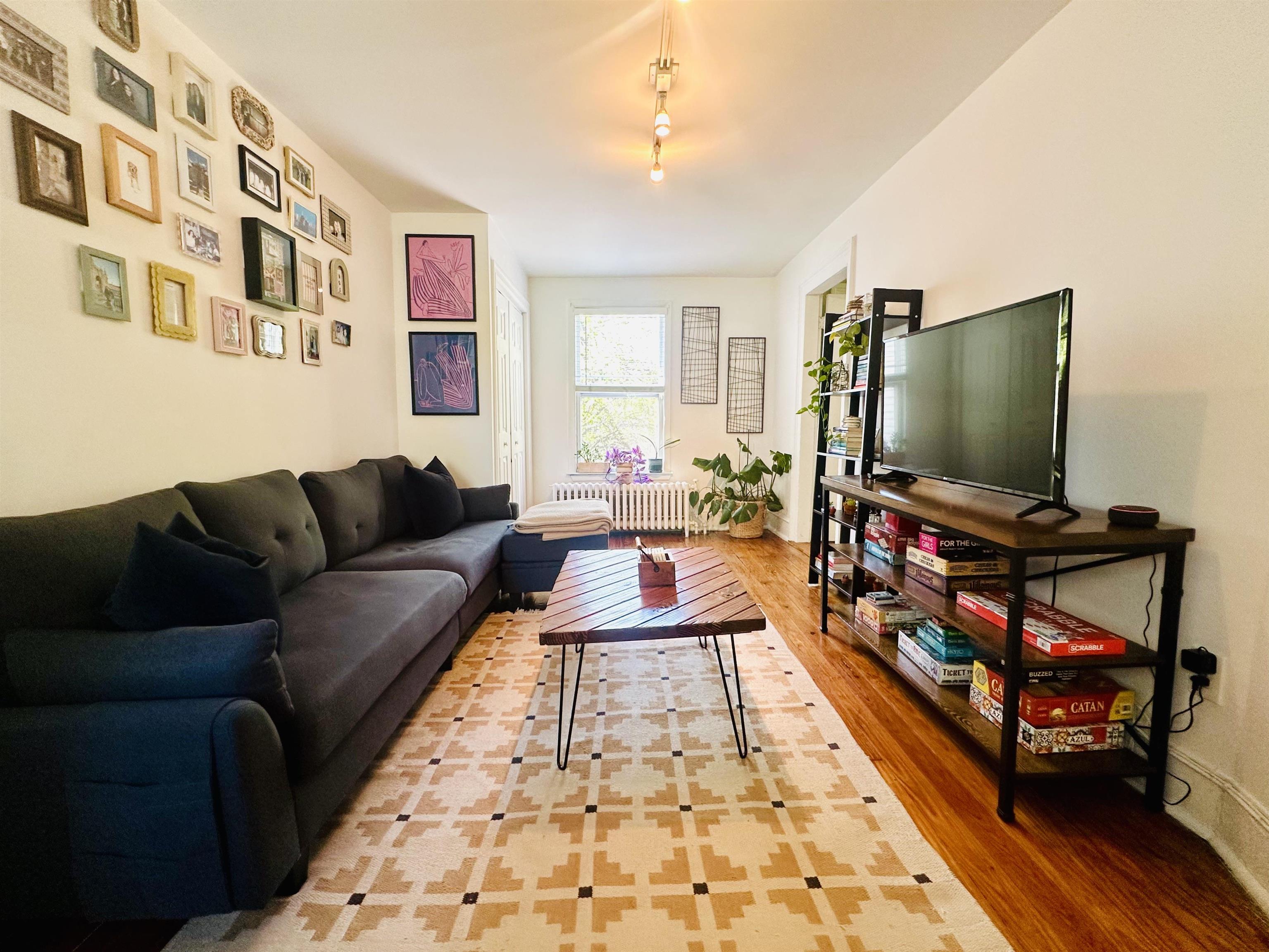 235 MONTGOMERY ST Unit: 2