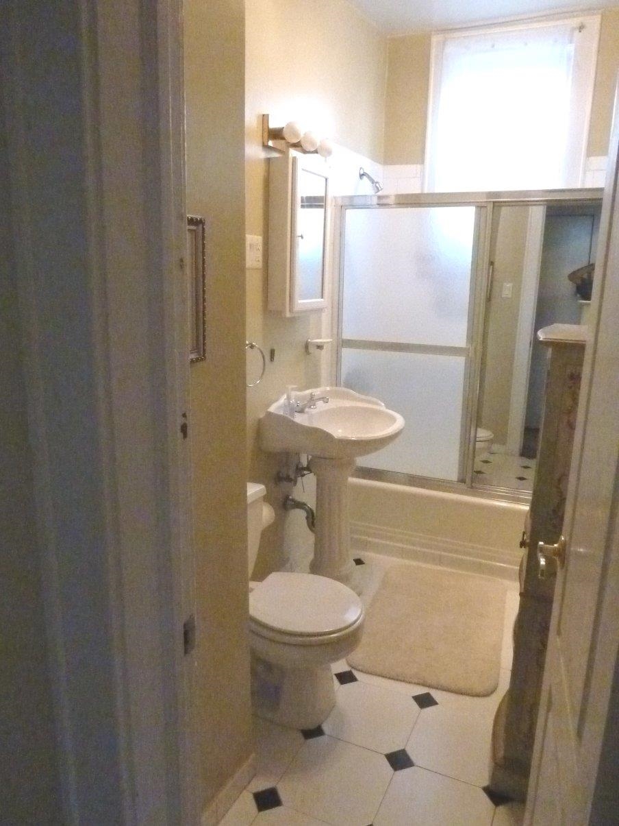 740 WASHINGTON ST Unit: Apt 4