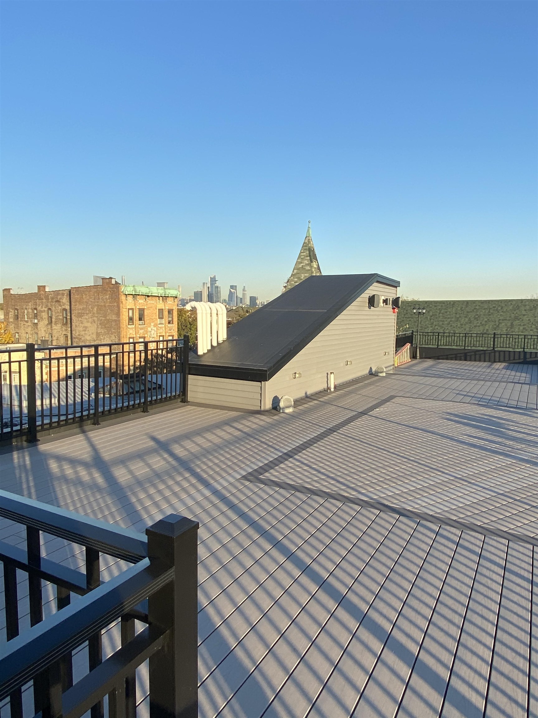 1004 SUMMIT AVE Unit: 102