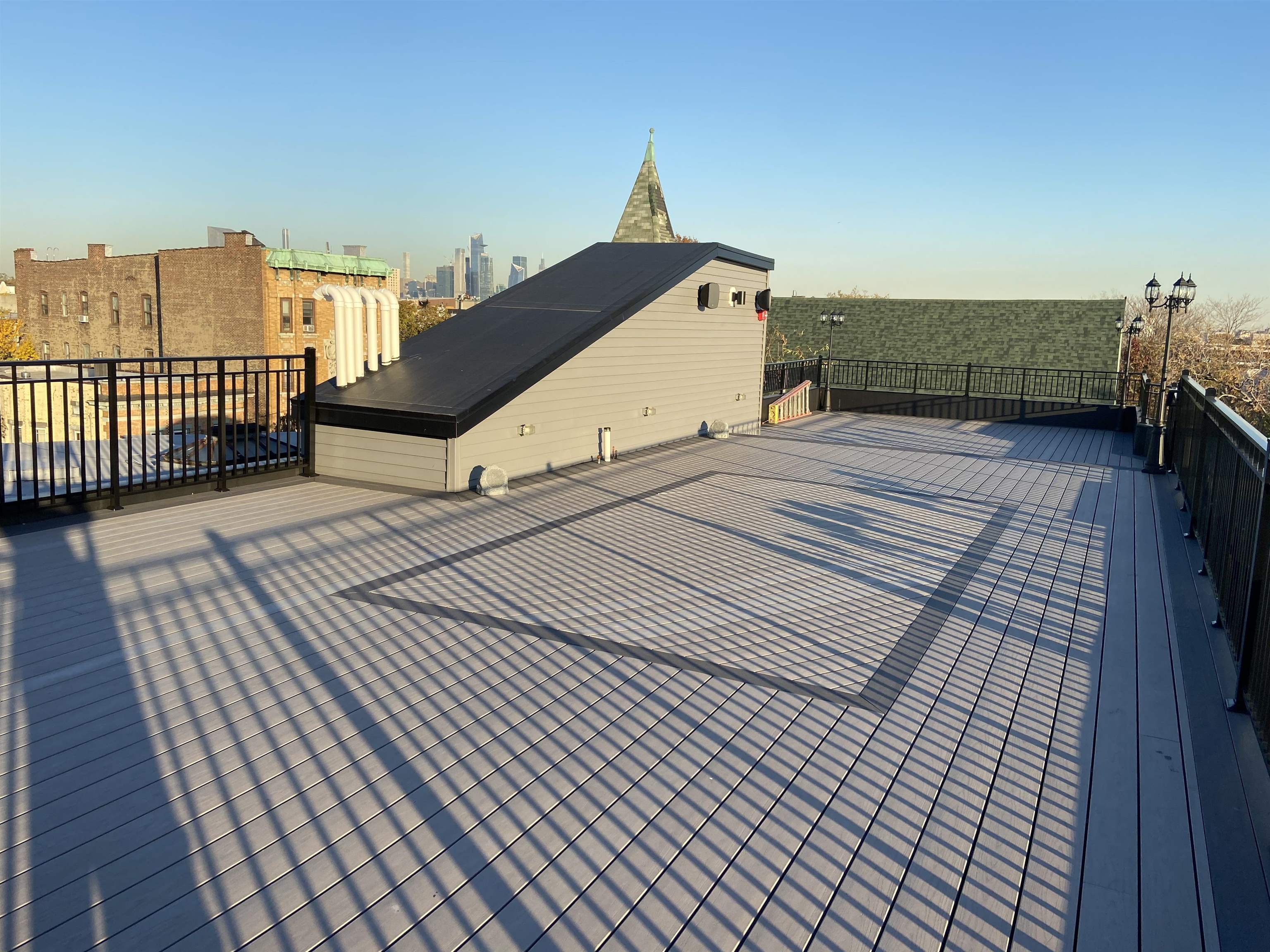 1004 SUMMIT AVE Unit: 102