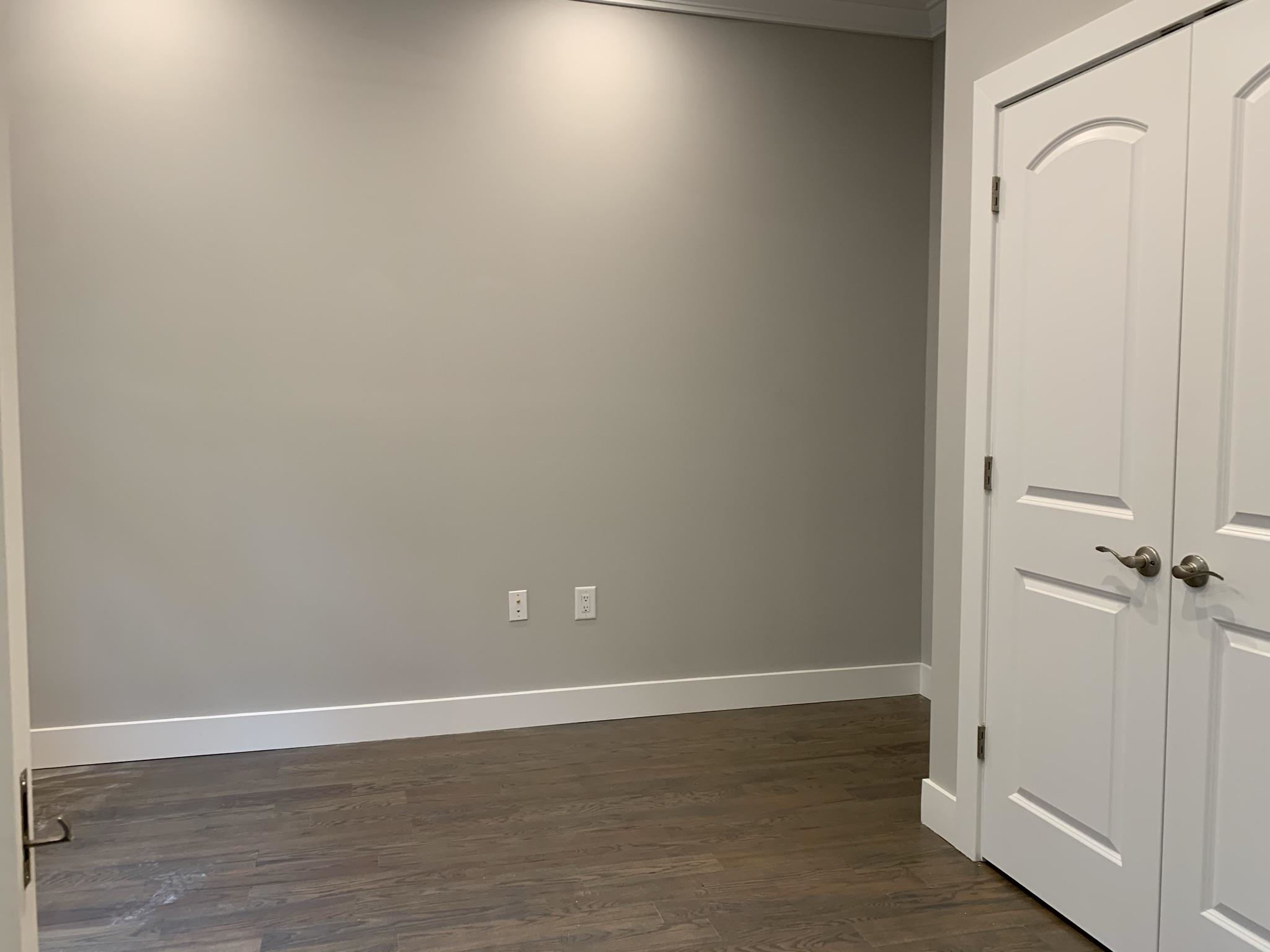 1004 SUMMIT AVE Unit: 102