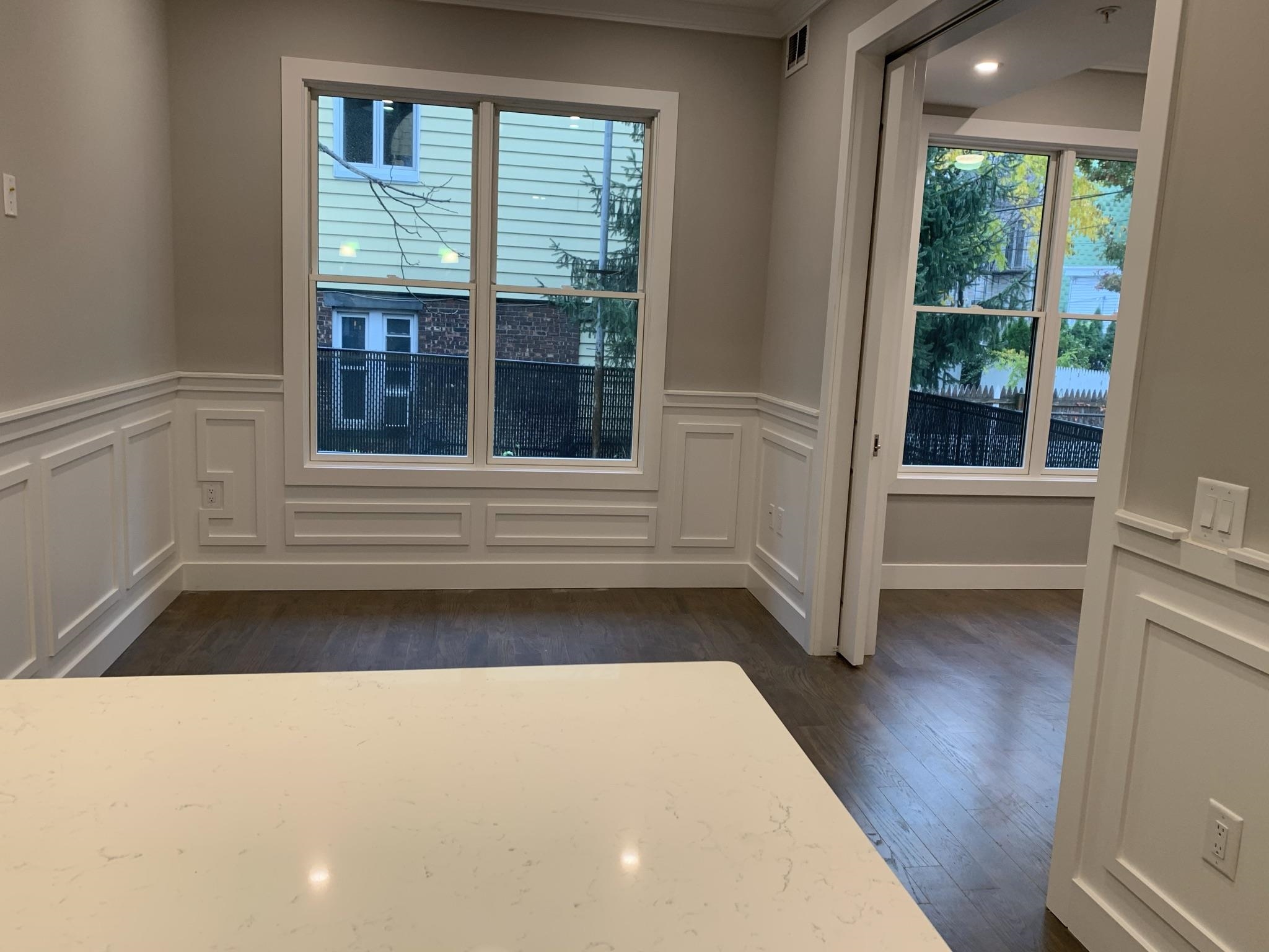 1004 SUMMIT AVE Unit: 102