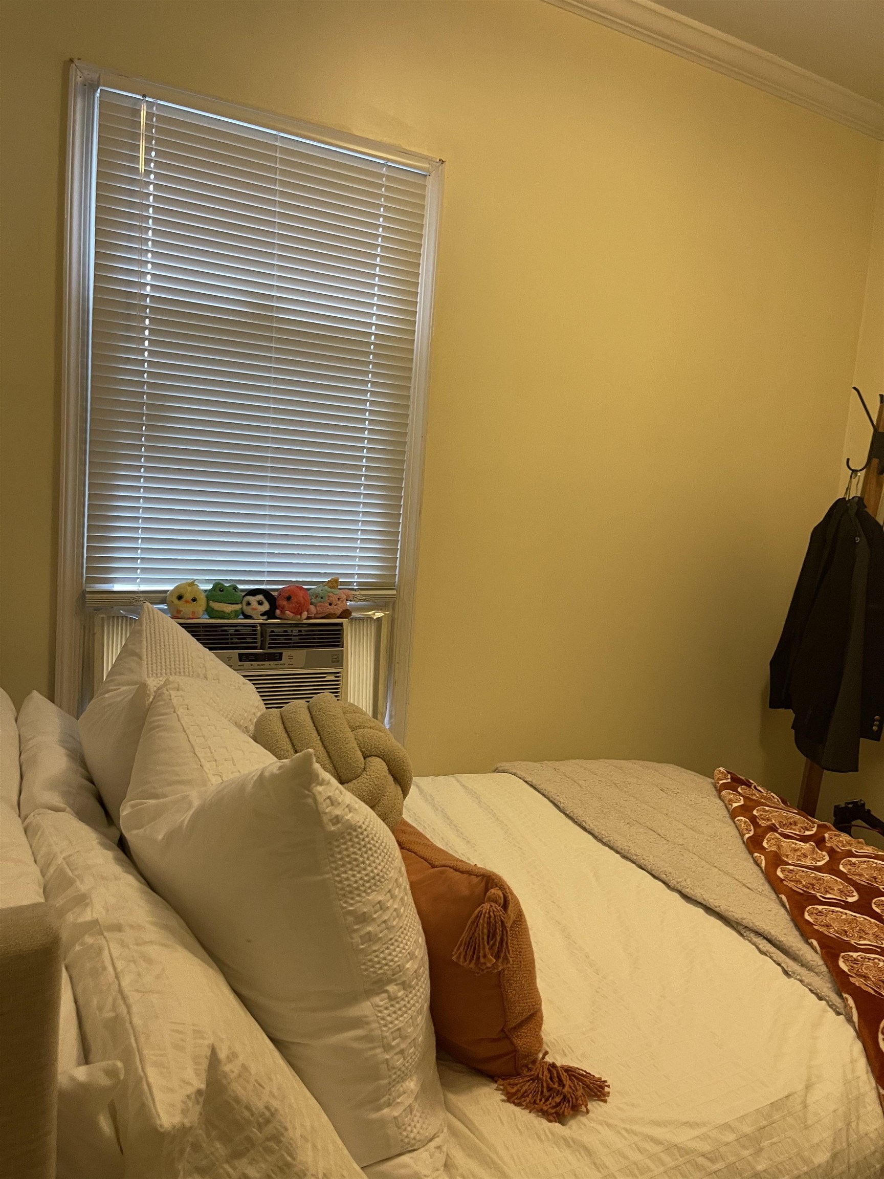 32 BEACON AVE Unit: 2