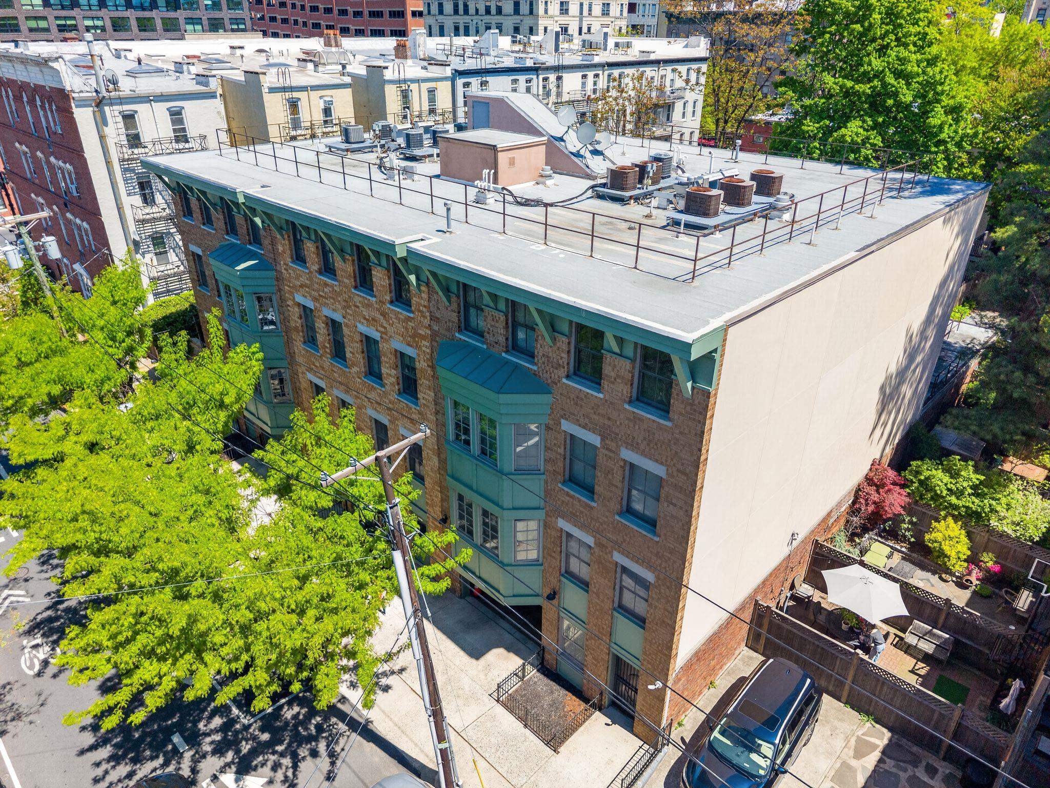 1313 PARK AVE Unit: 2A