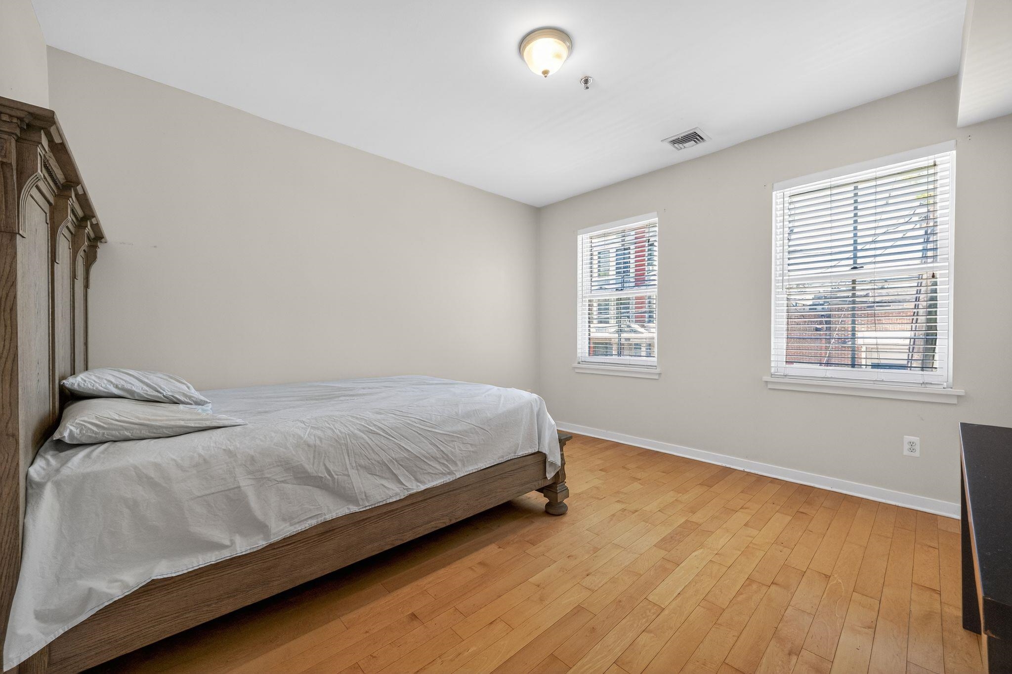 1313 PARK AVE Unit: 2A