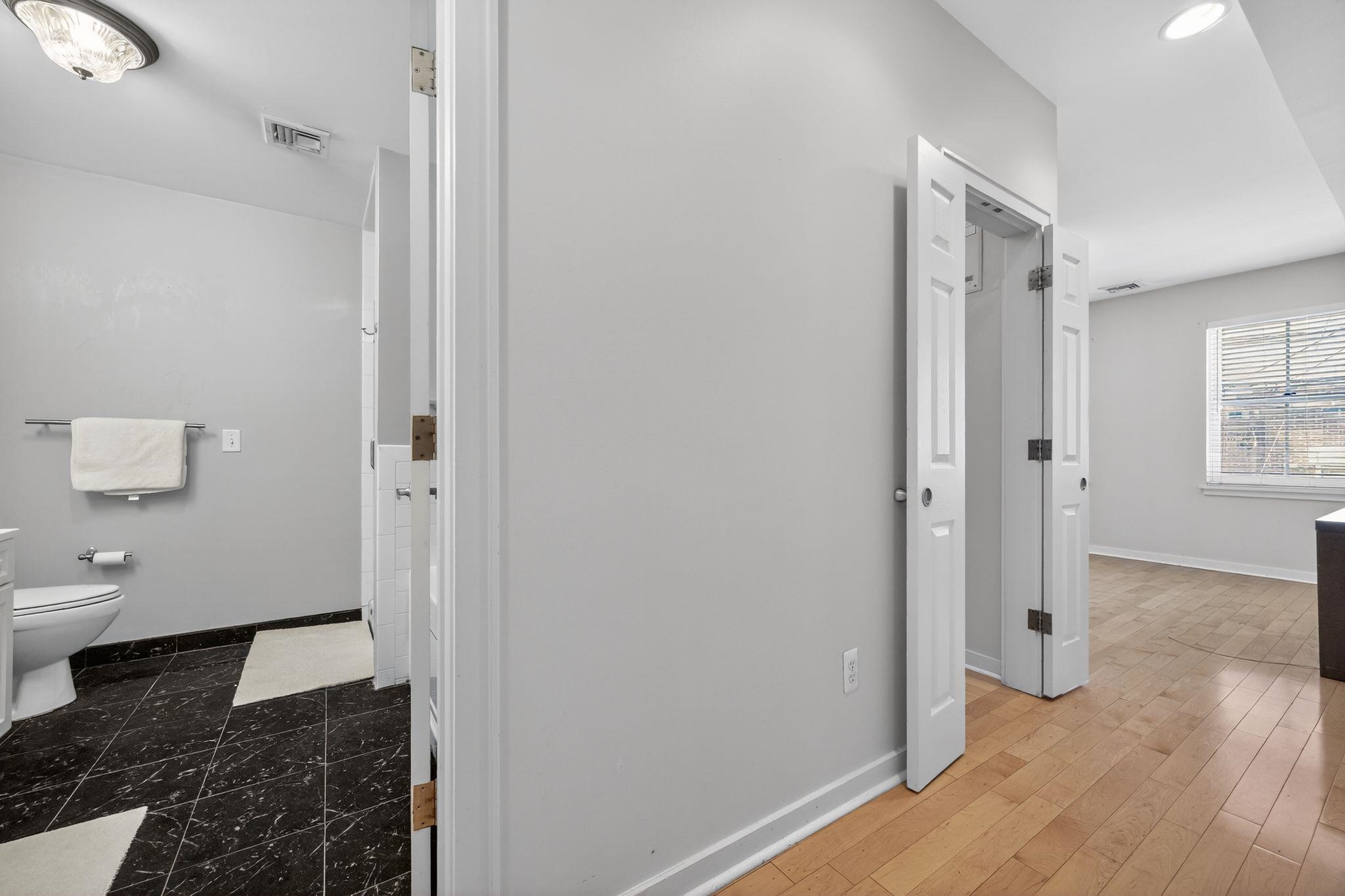 1313 PARK AVE Unit: 2A