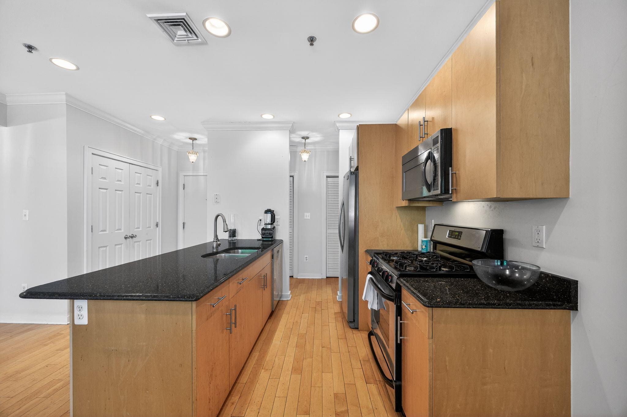 1313 PARK AVE Unit: 2A