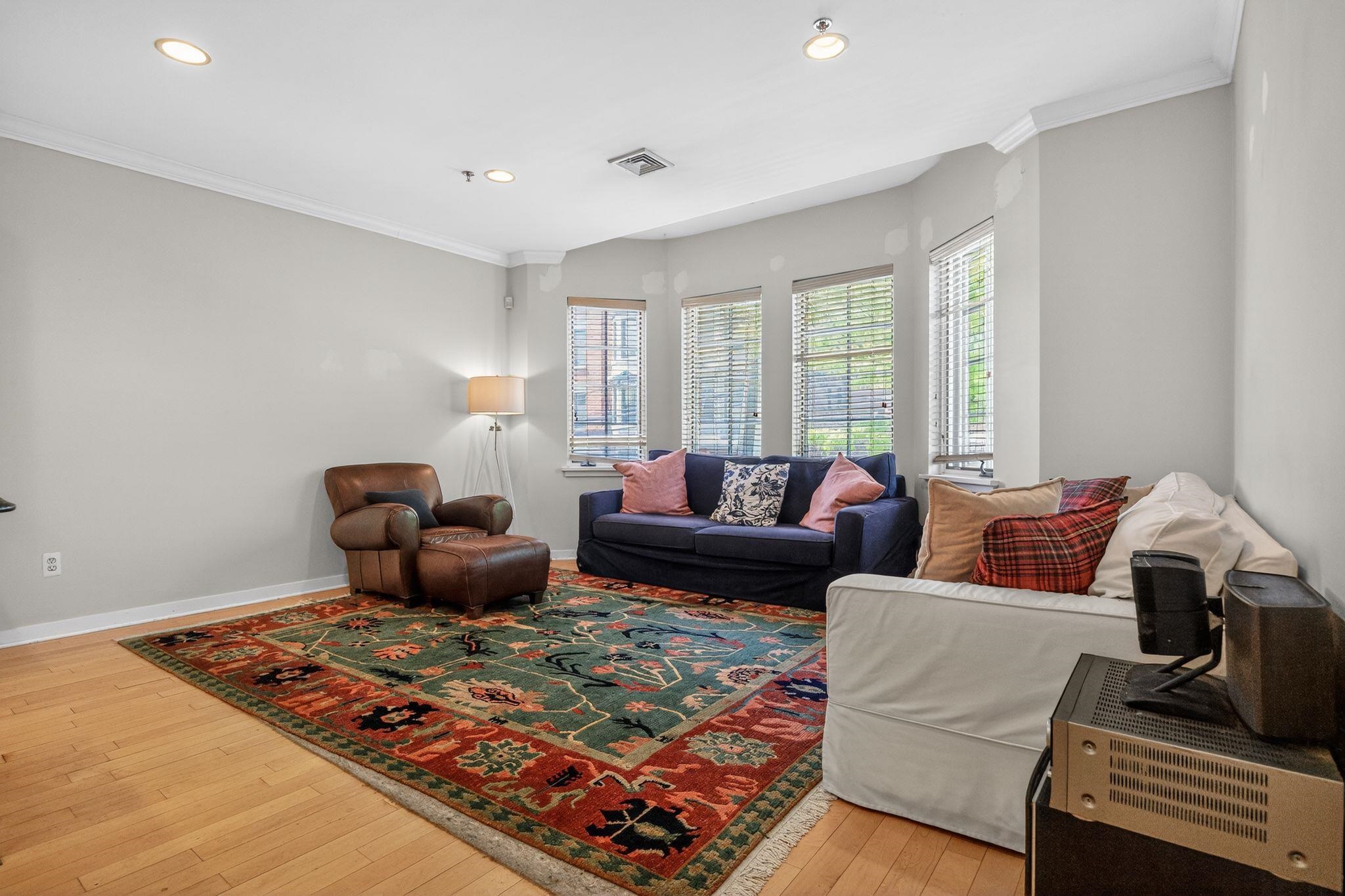 1313 PARK AVE Unit: 2A