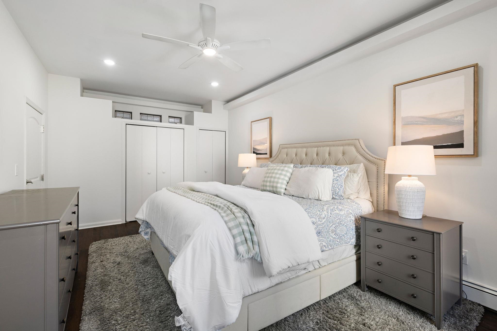 304 HUDSON ST Unit: 3