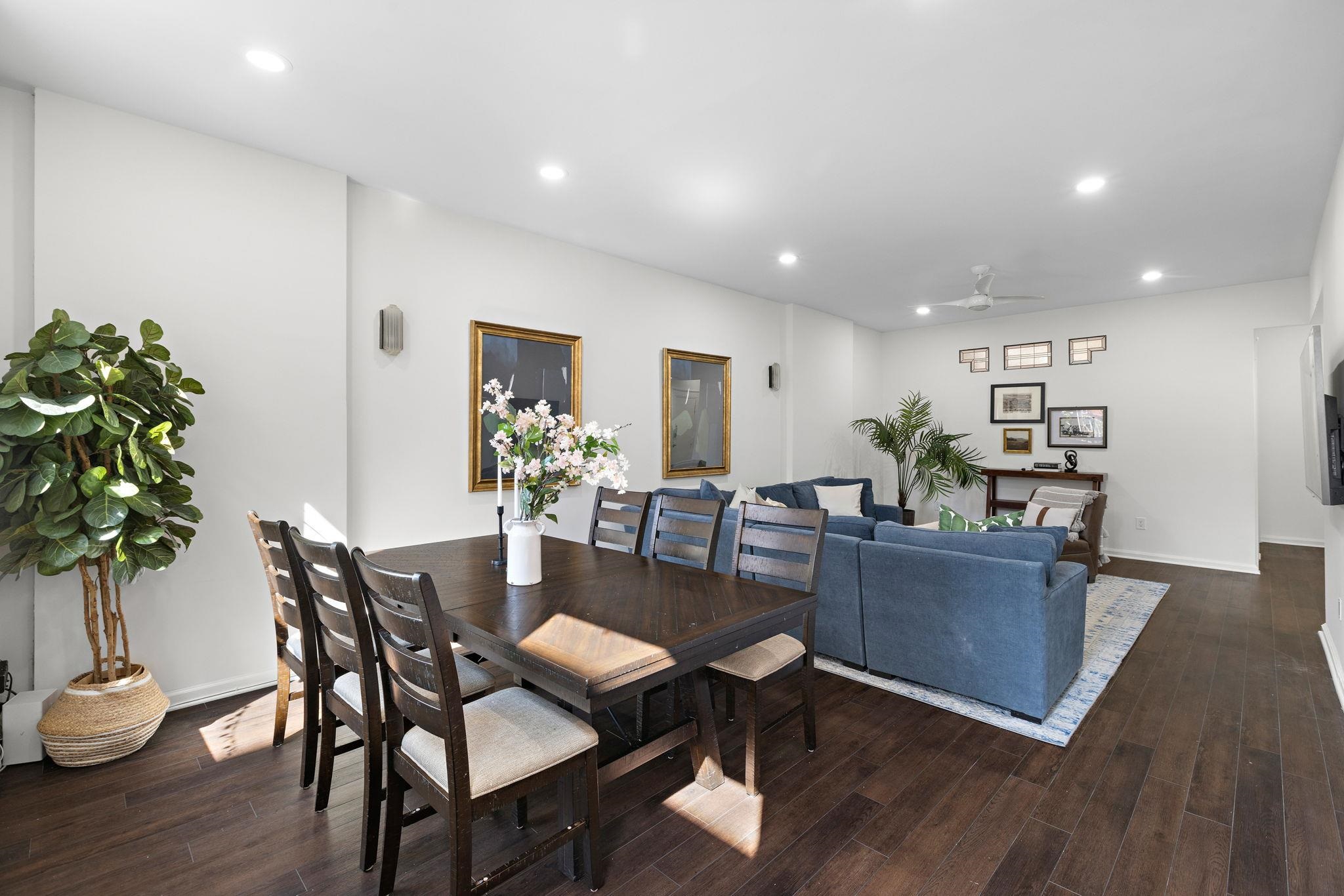 304 HUDSON ST Unit: 3