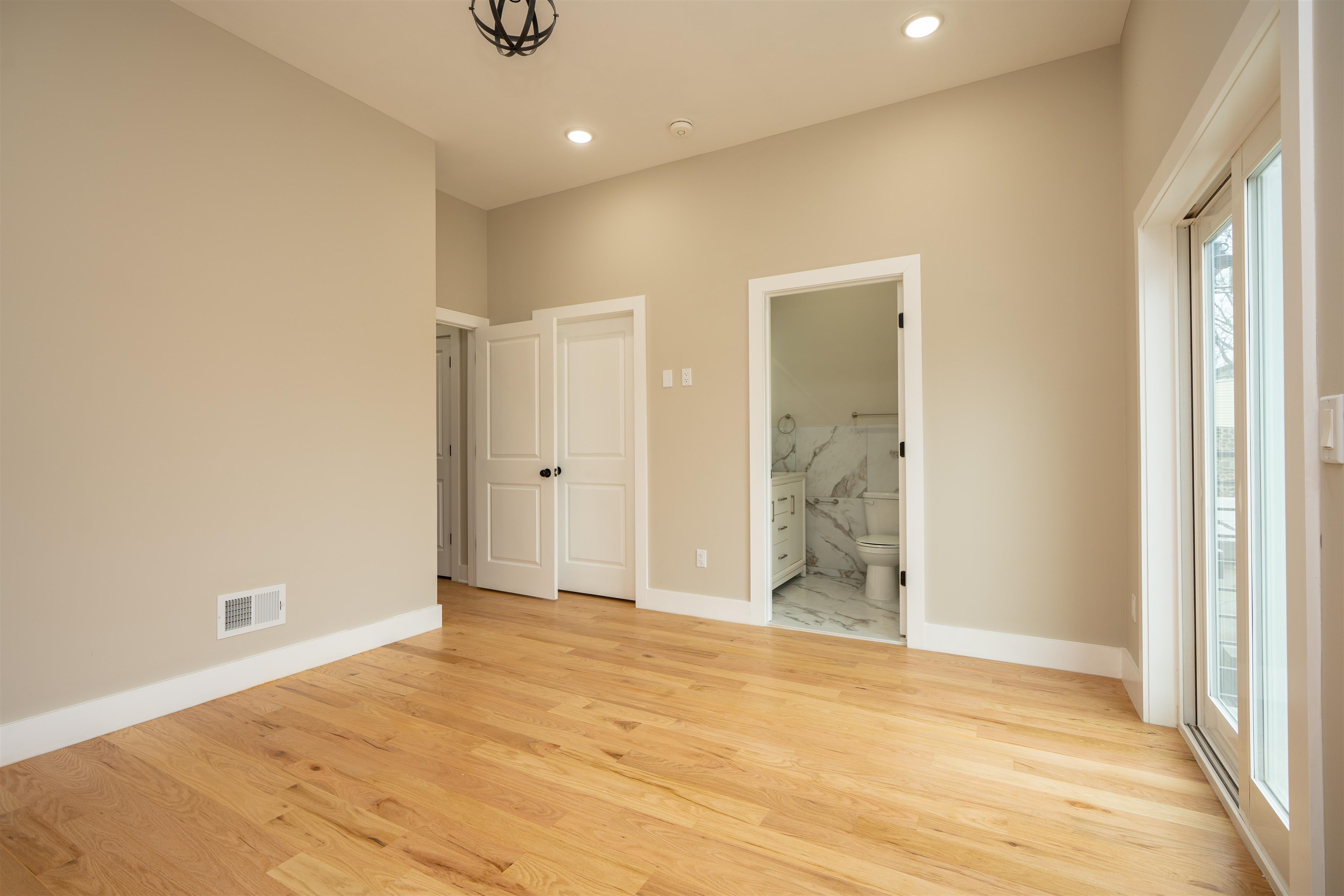 111 POPLAR ST