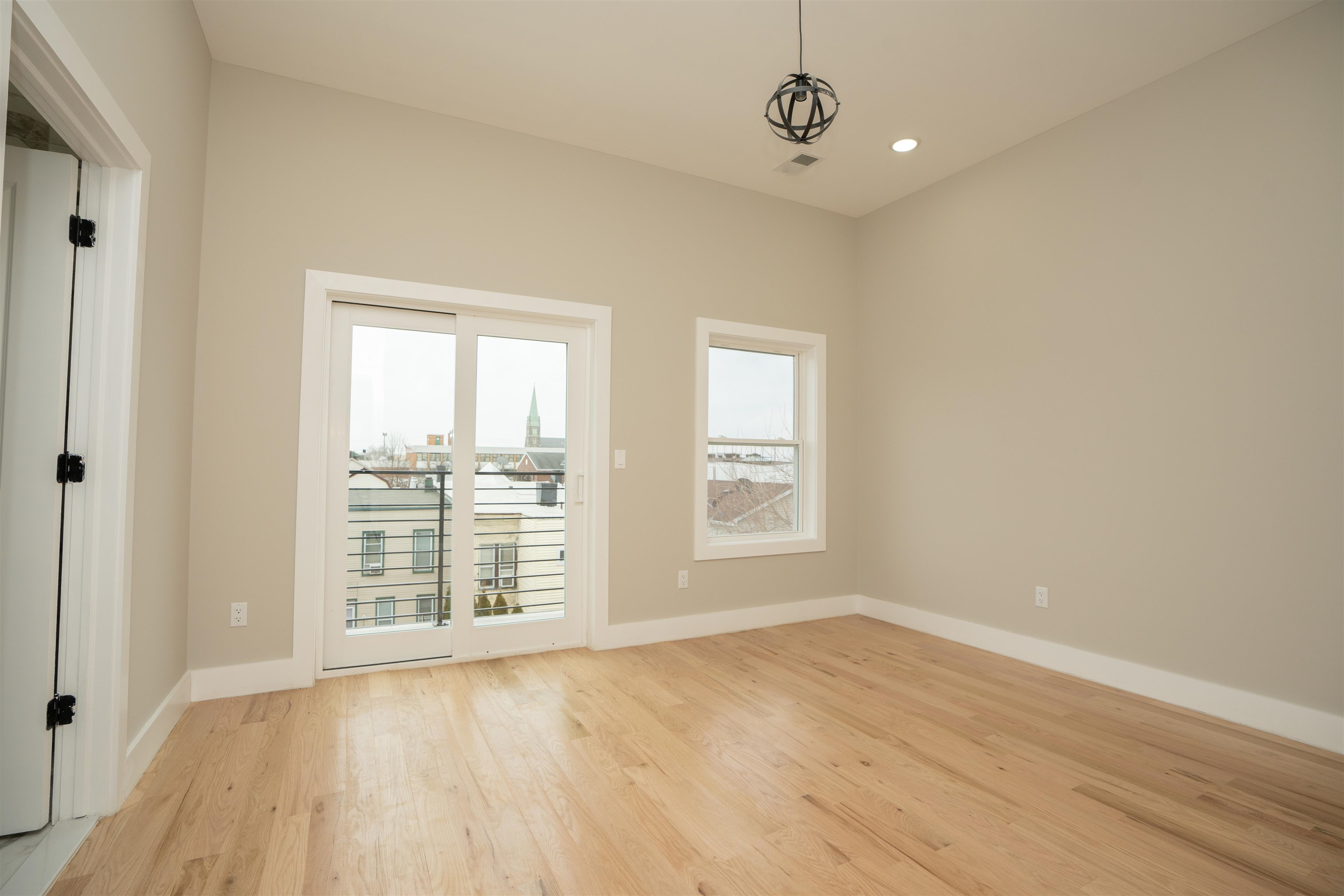 111 POPLAR ST