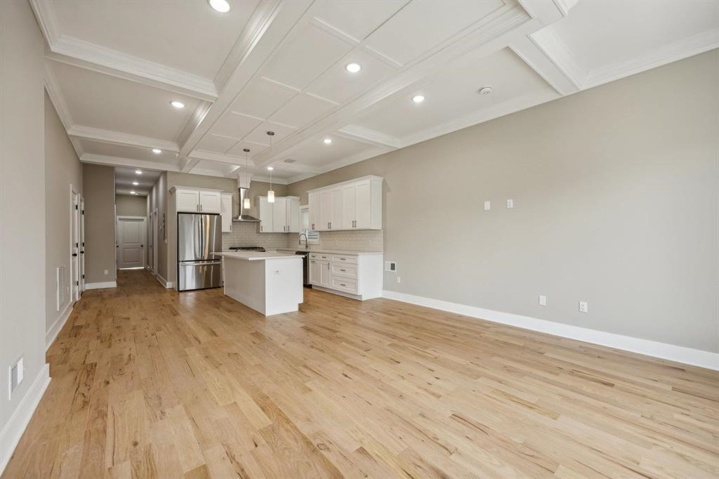 111 POPLAR ST