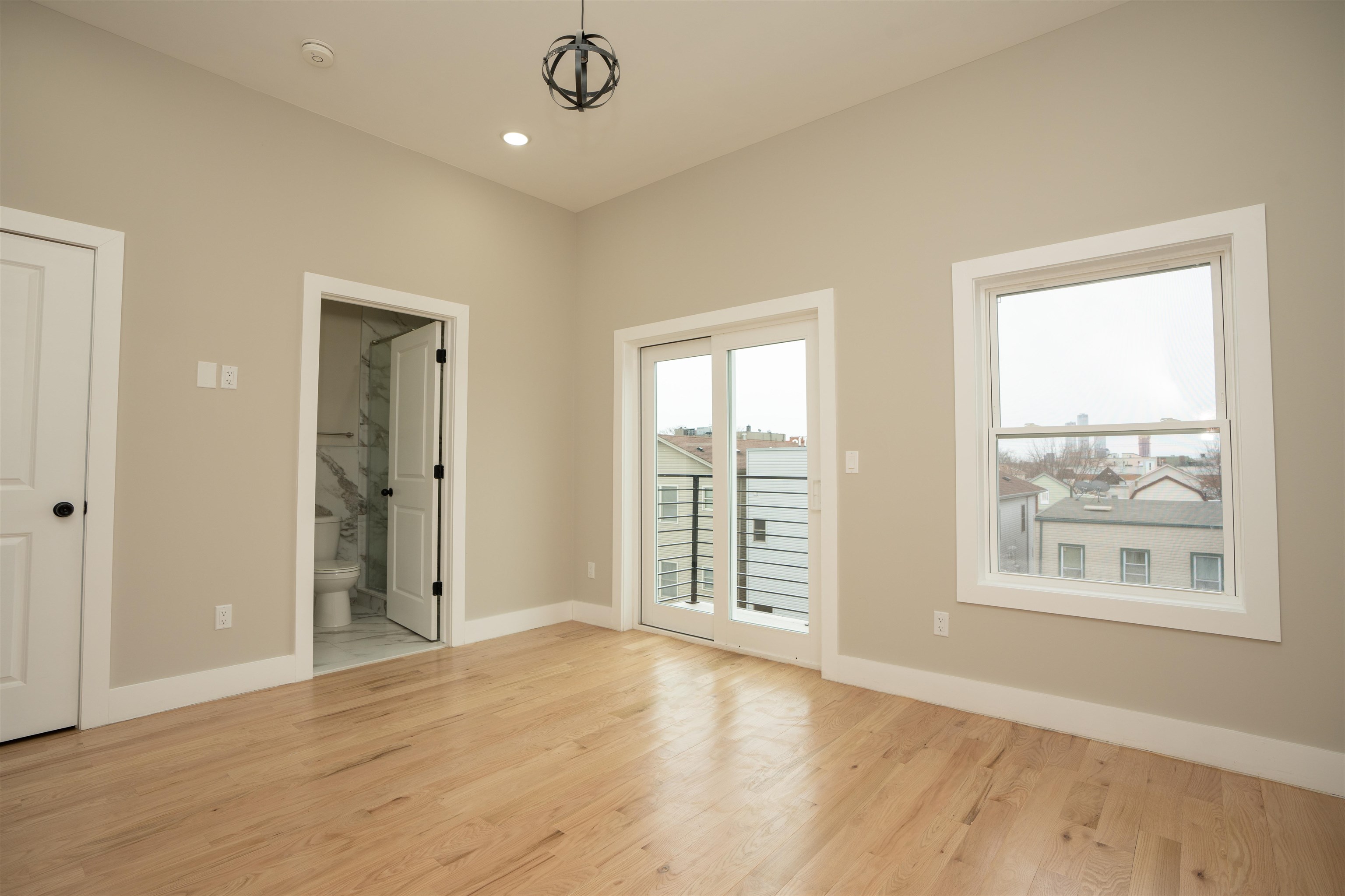 111 POPLAR ST