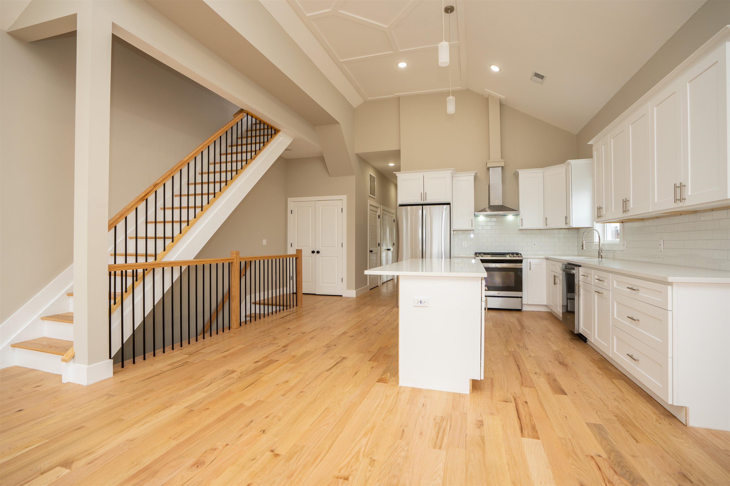 111 POPLAR ST