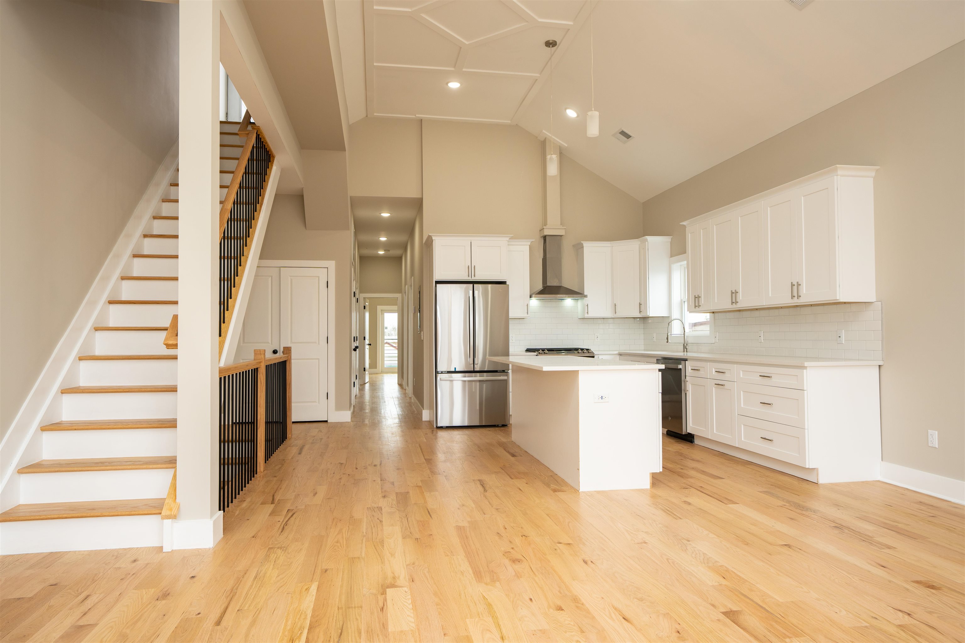 111 POPLAR ST