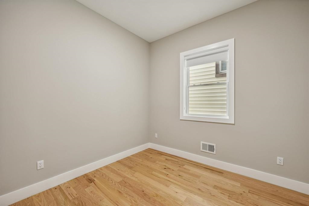 111 POPLAR ST