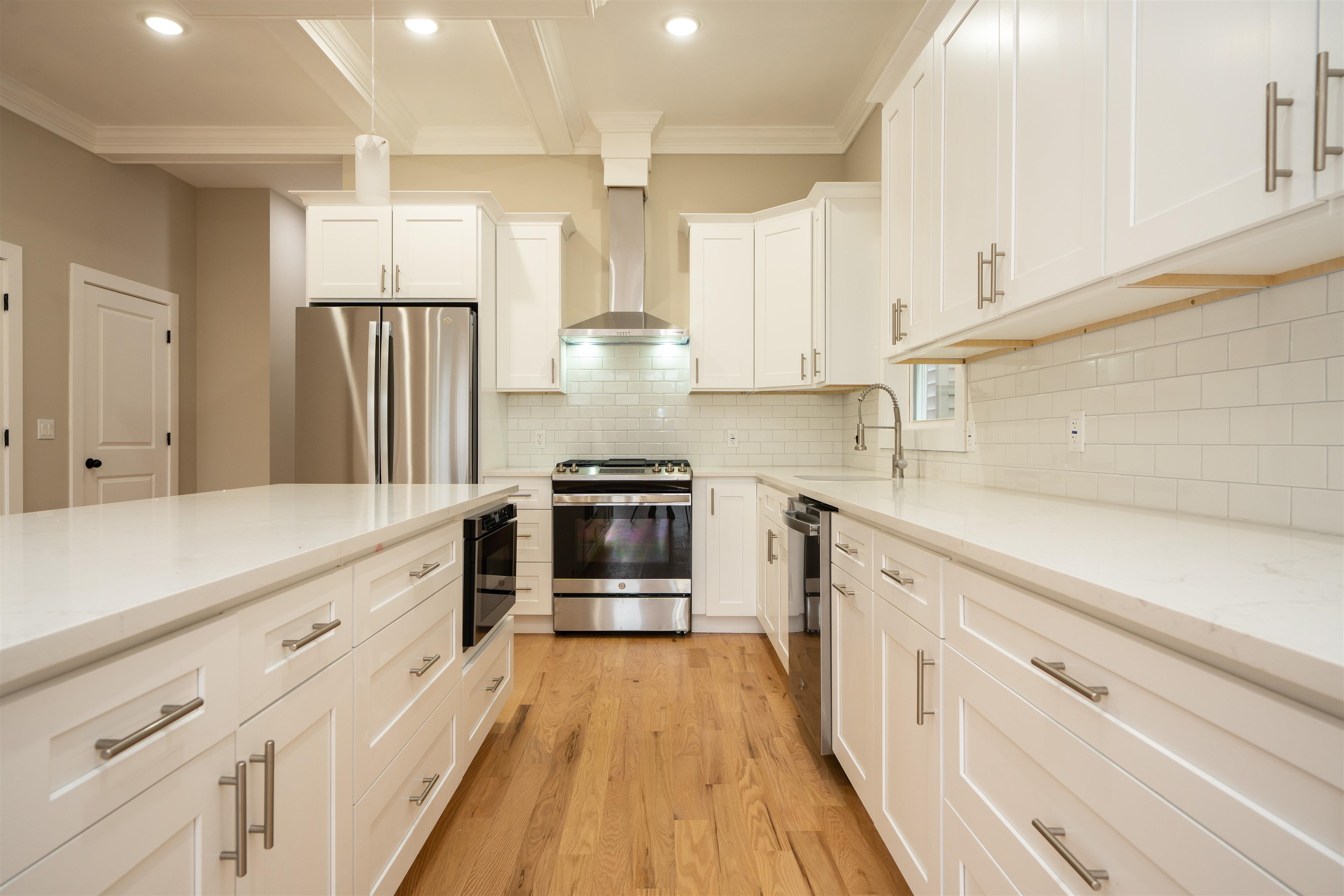 111 POPLAR ST