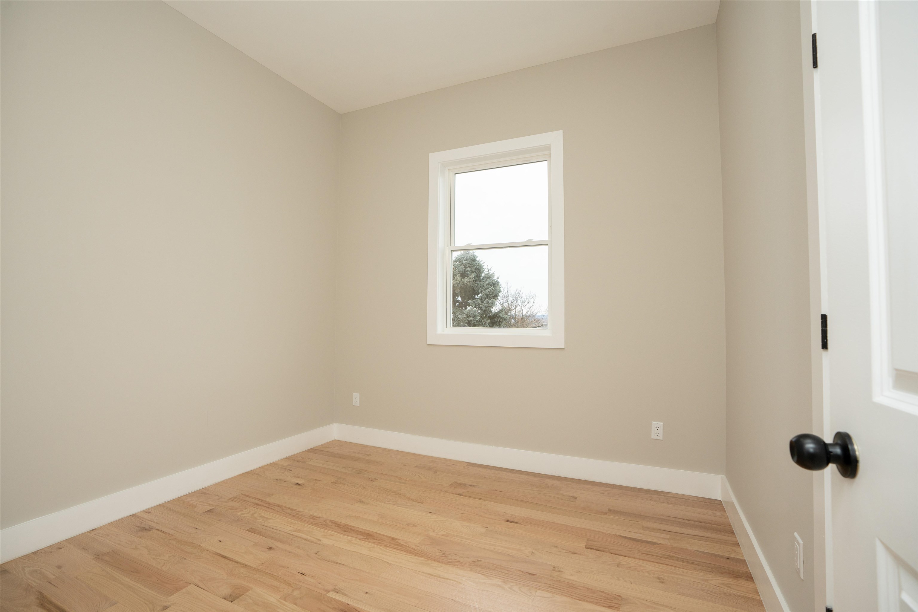 111 POPLAR ST