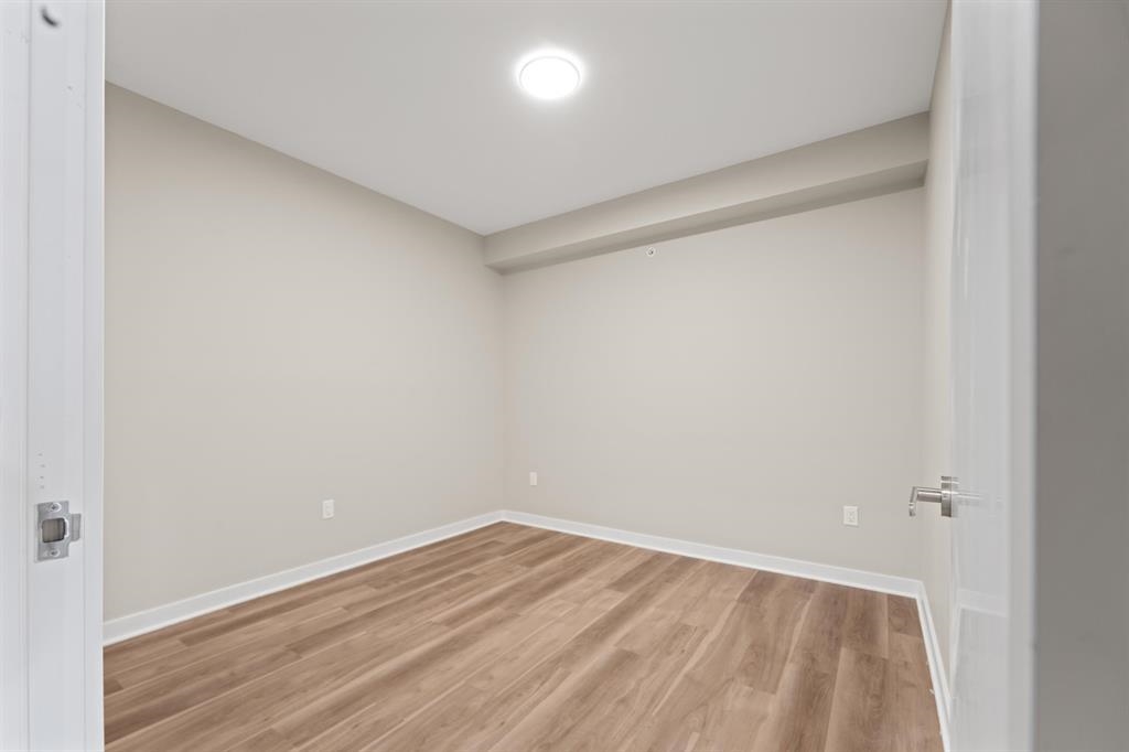 475 COMMUNIPAW AVE Unit: 205