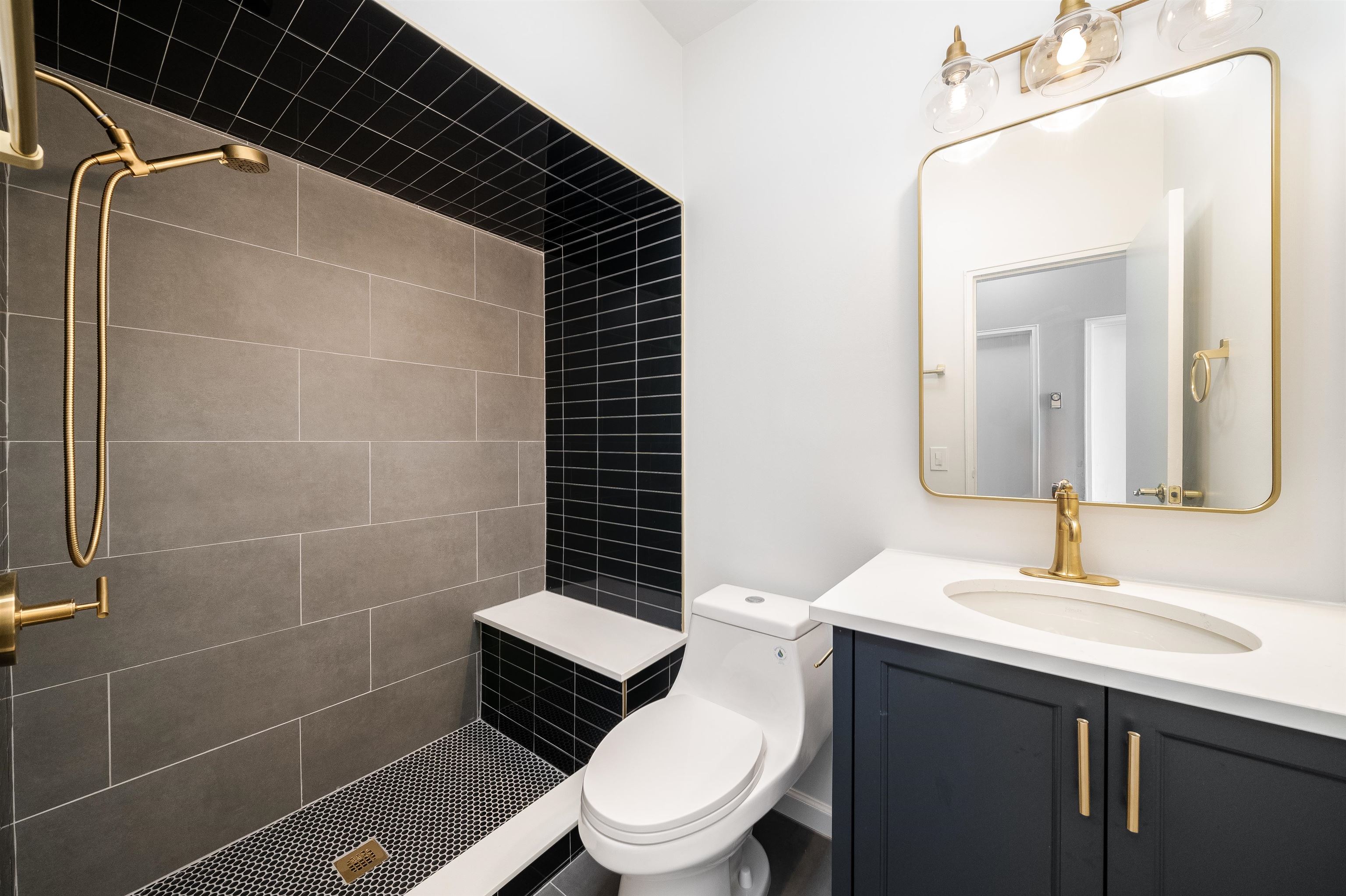 415 CENTRAL AVE Unit: 4F