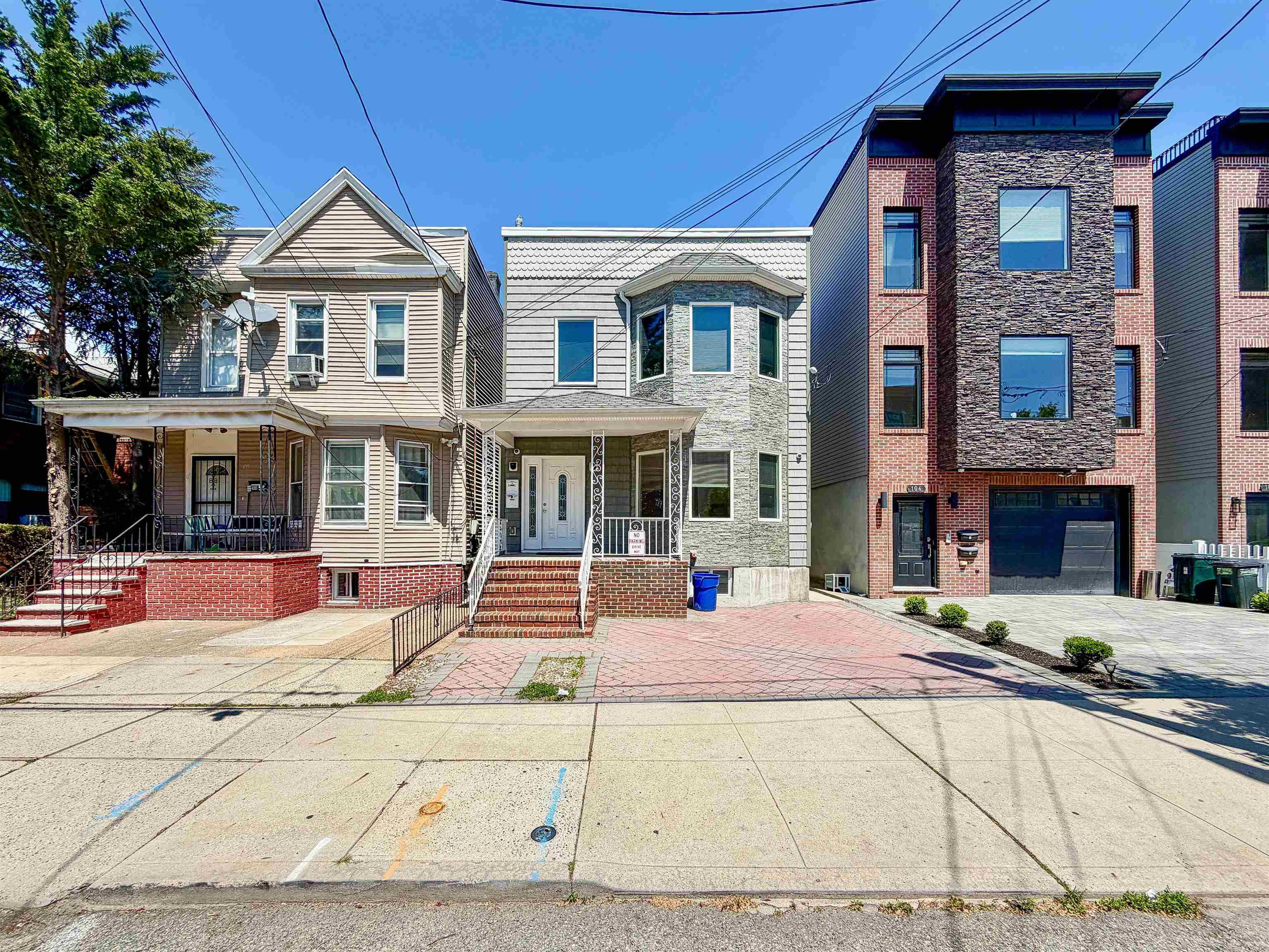 106 POPLAR ST Unit: 1