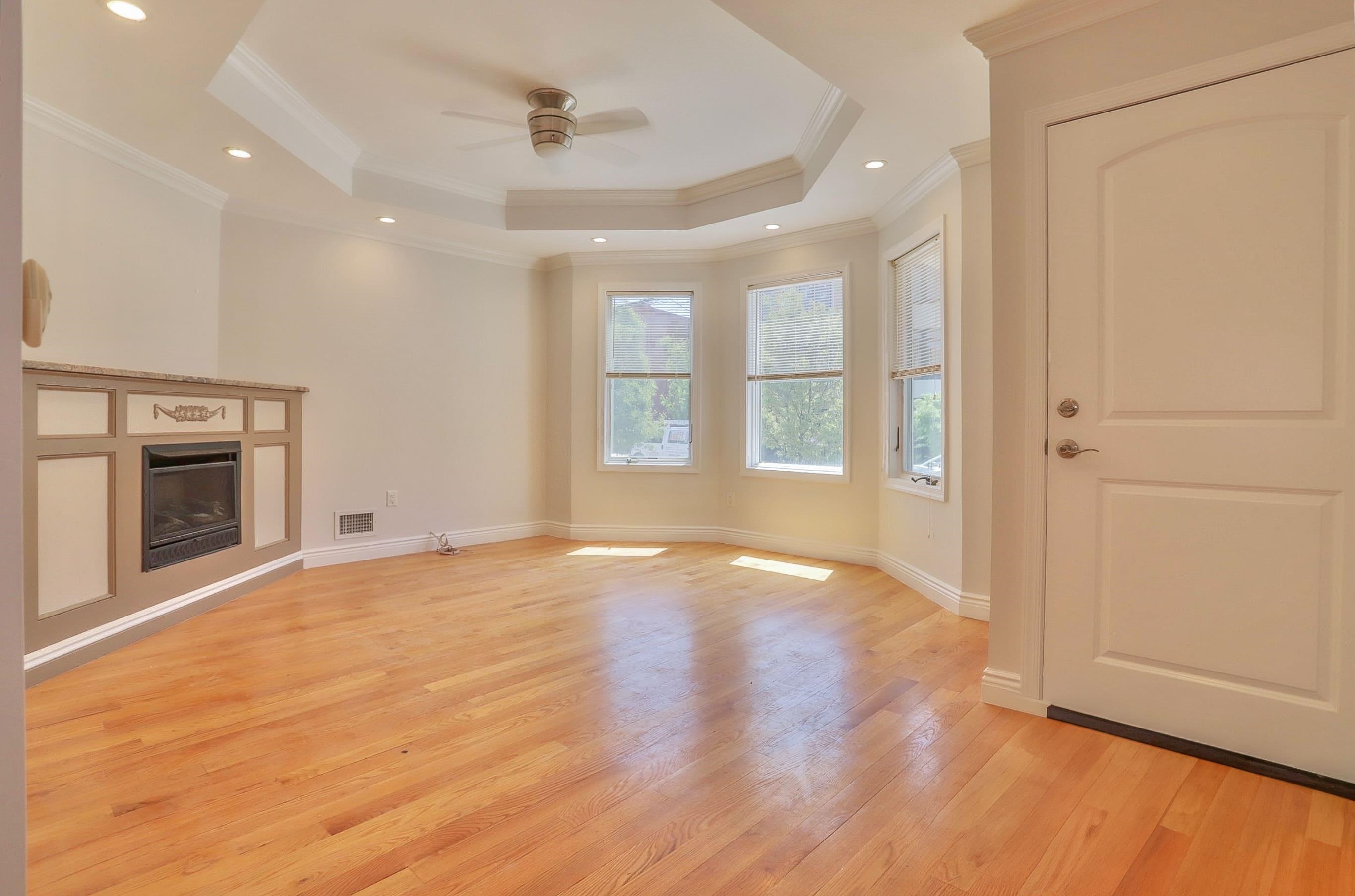 106 POPLAR ST Unit: 1